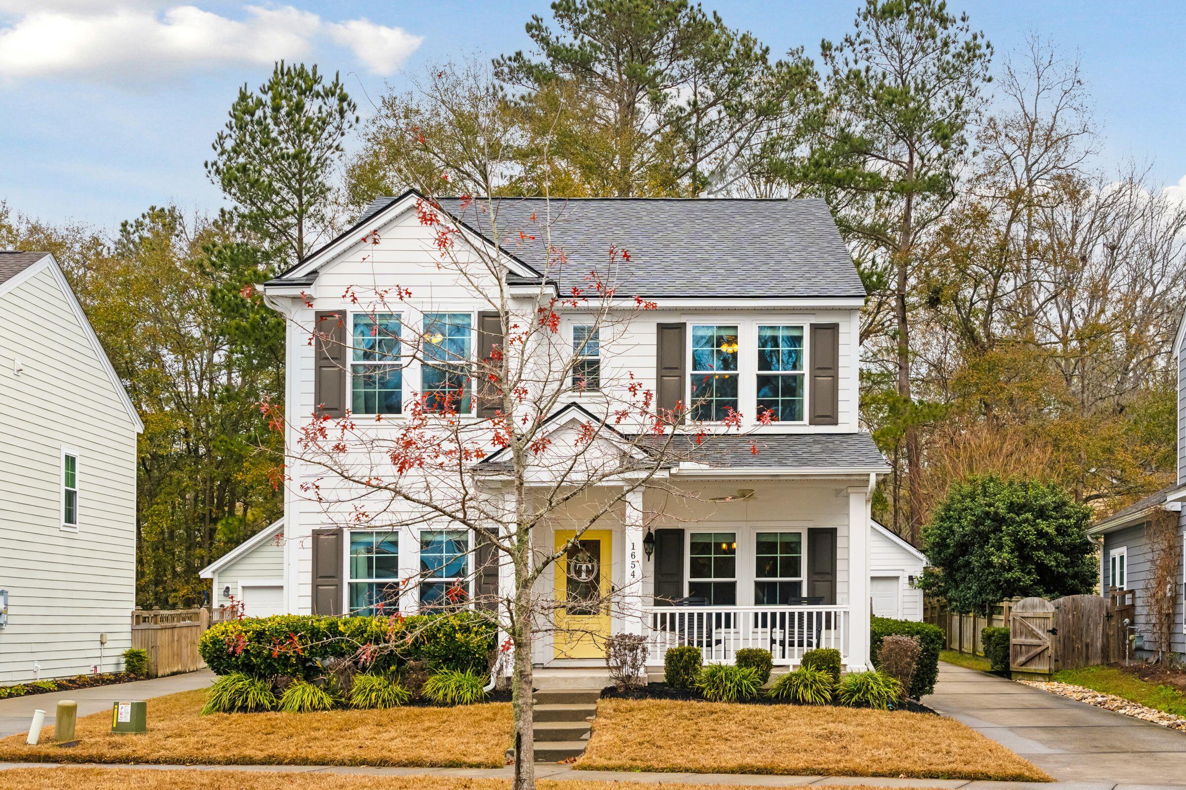 1654 Sparkleberry Lane