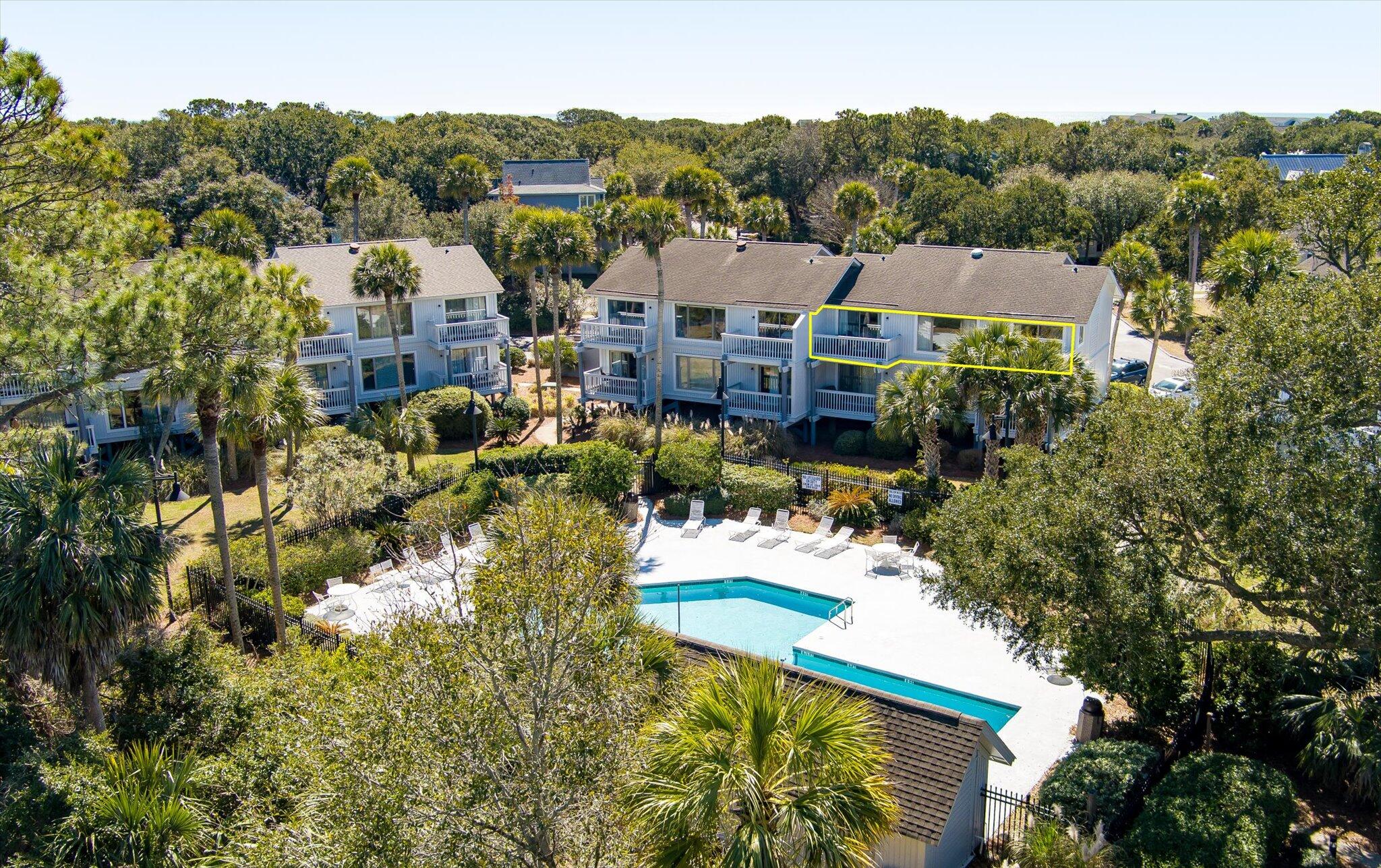 8 Lagoon Villas