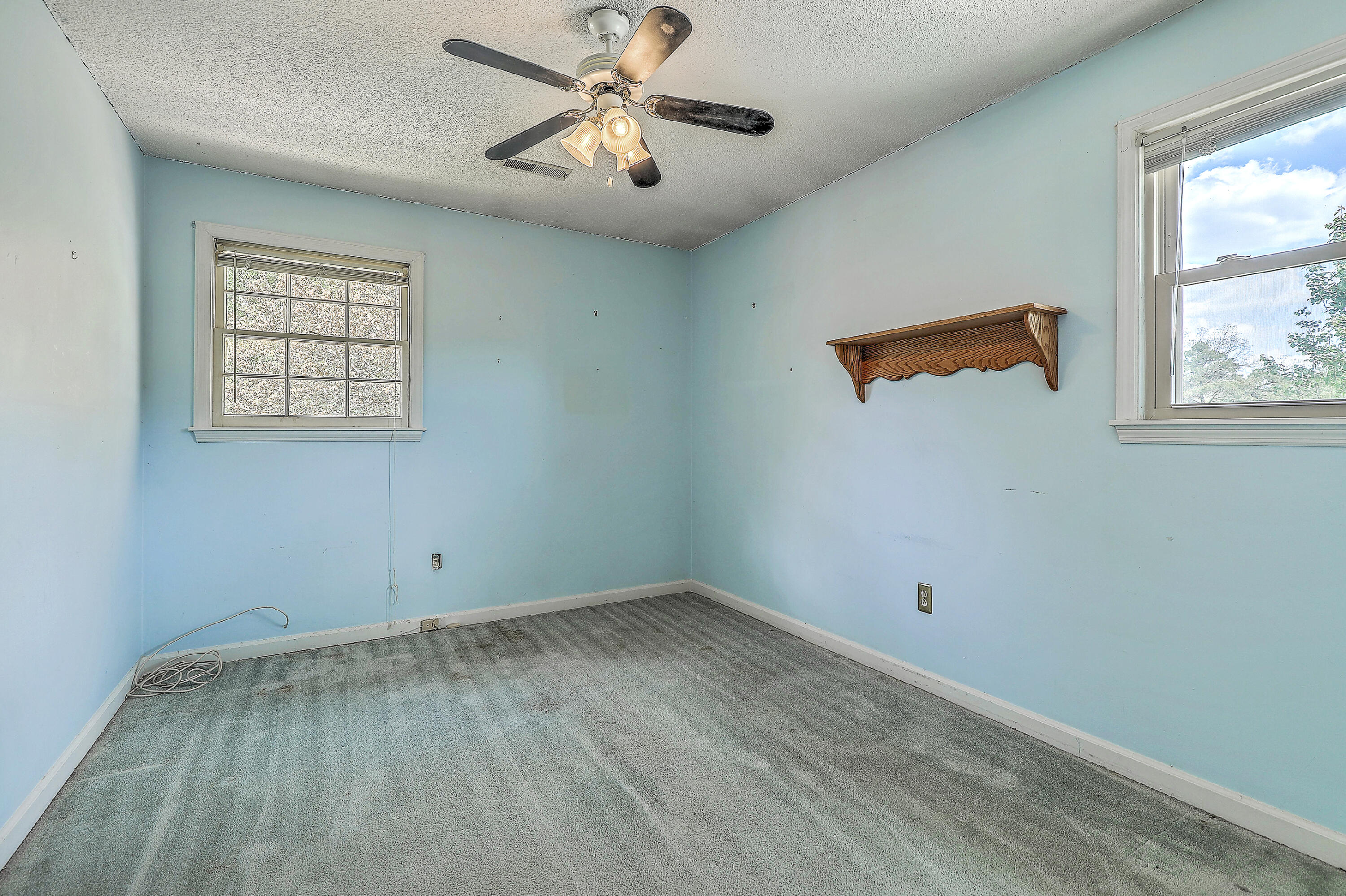 2042 Dogwood Road