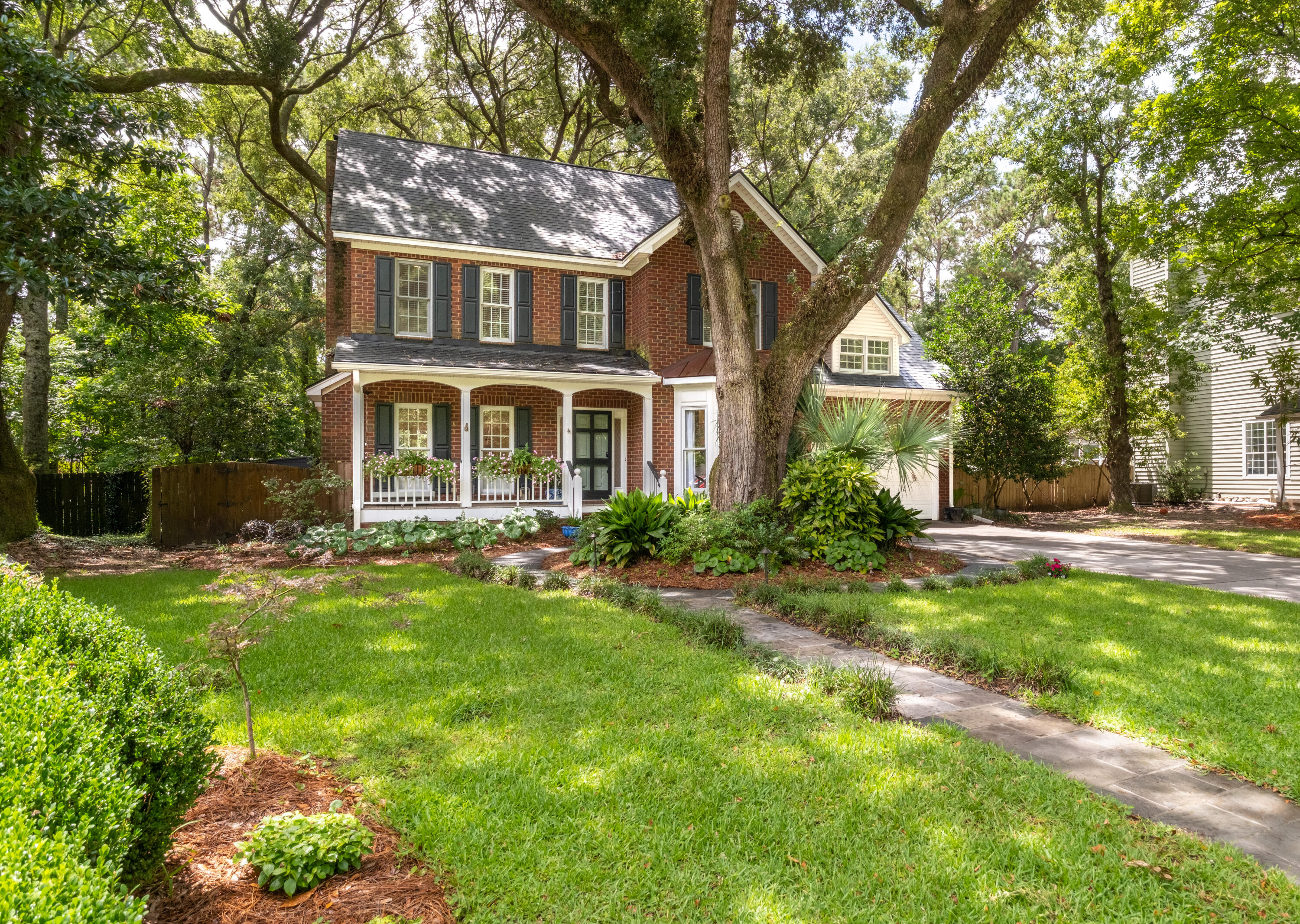 2067 Middleburg Lane