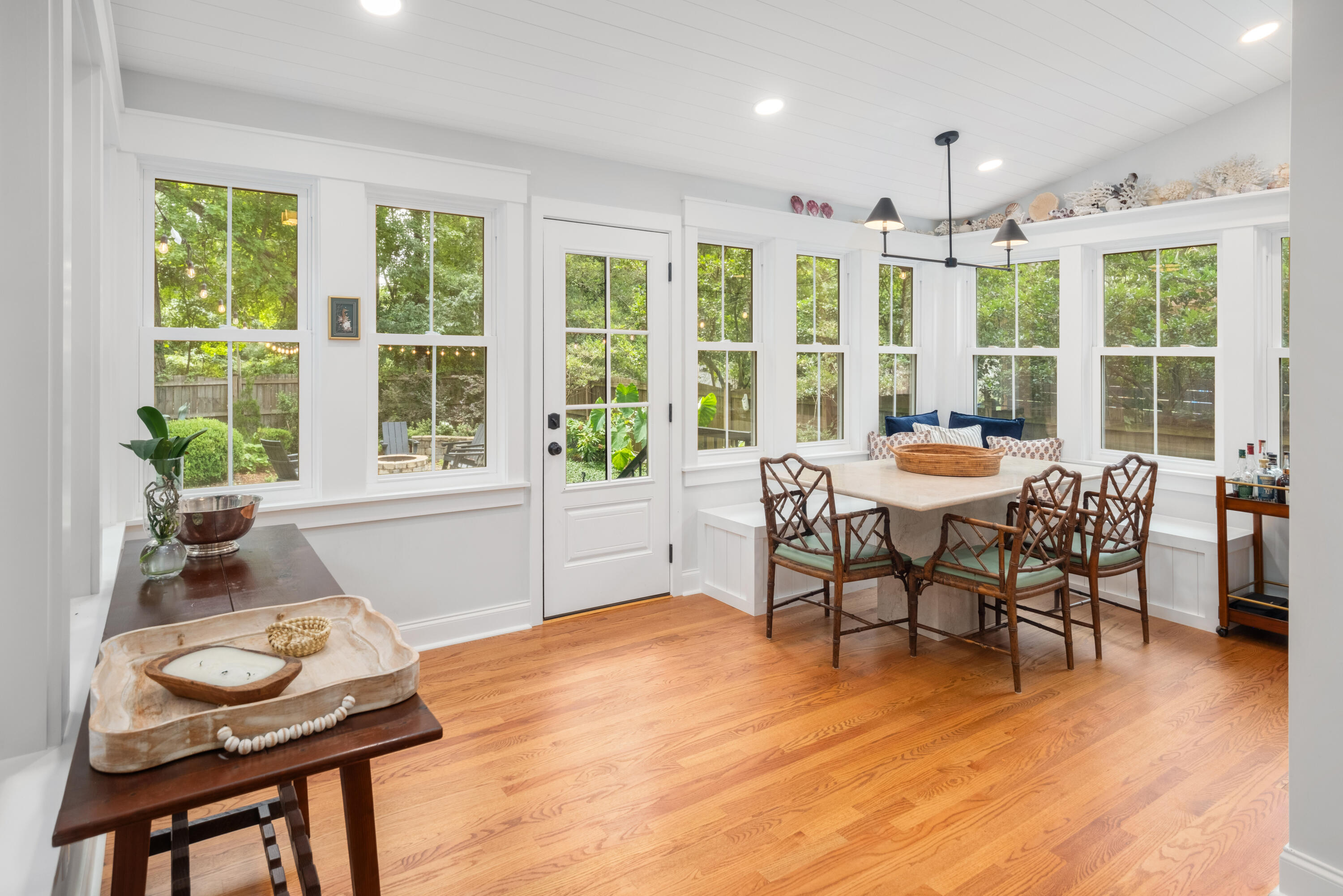 2067 Middleburg Lane