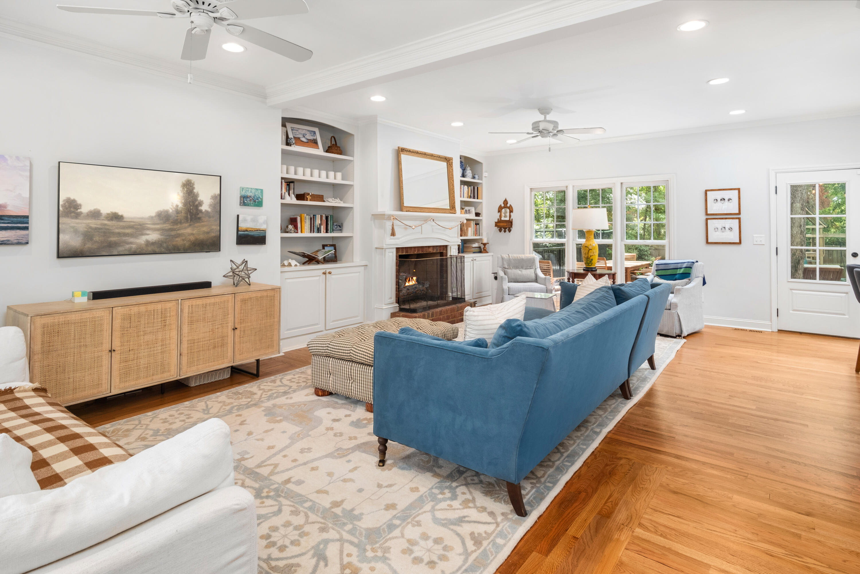 2067 Middleburg Lane