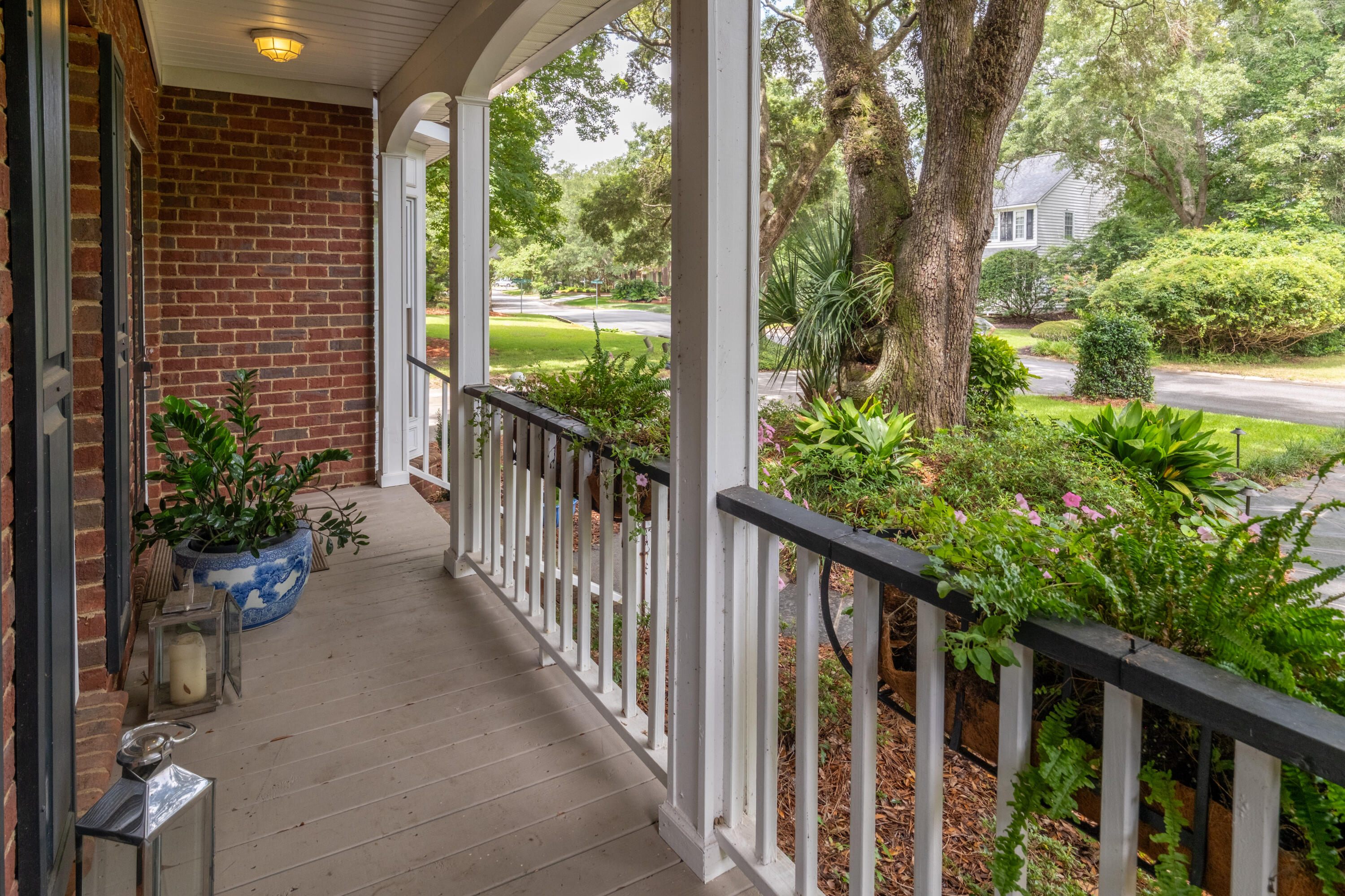 2067 Middleburg Lane