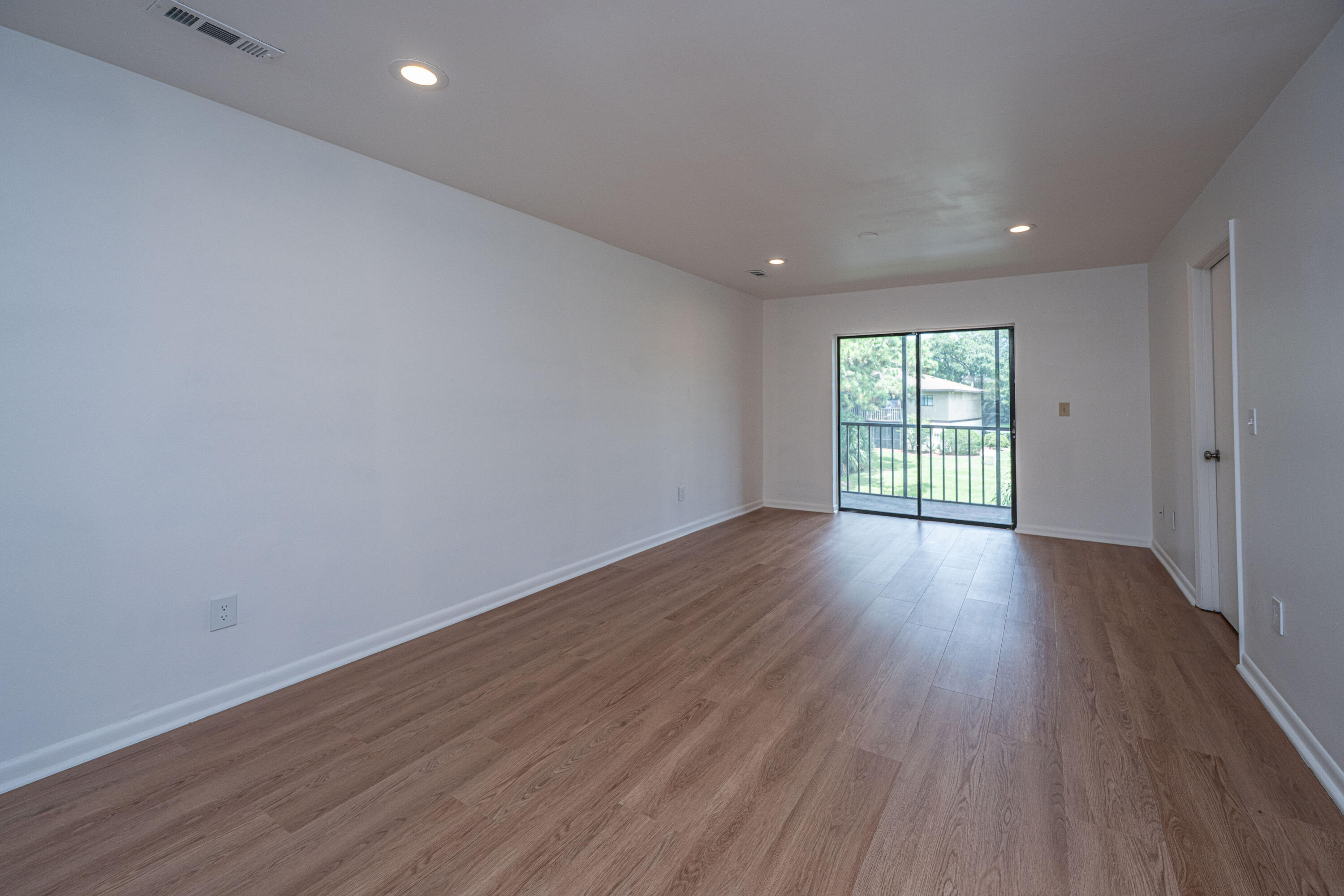 2182 Bees Ferry Road # H