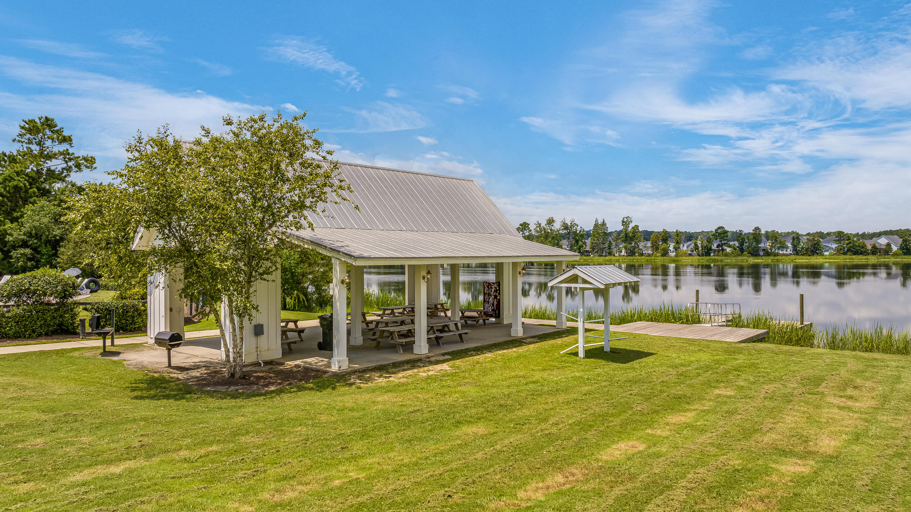 435 Foxbank Plantation Boulevard