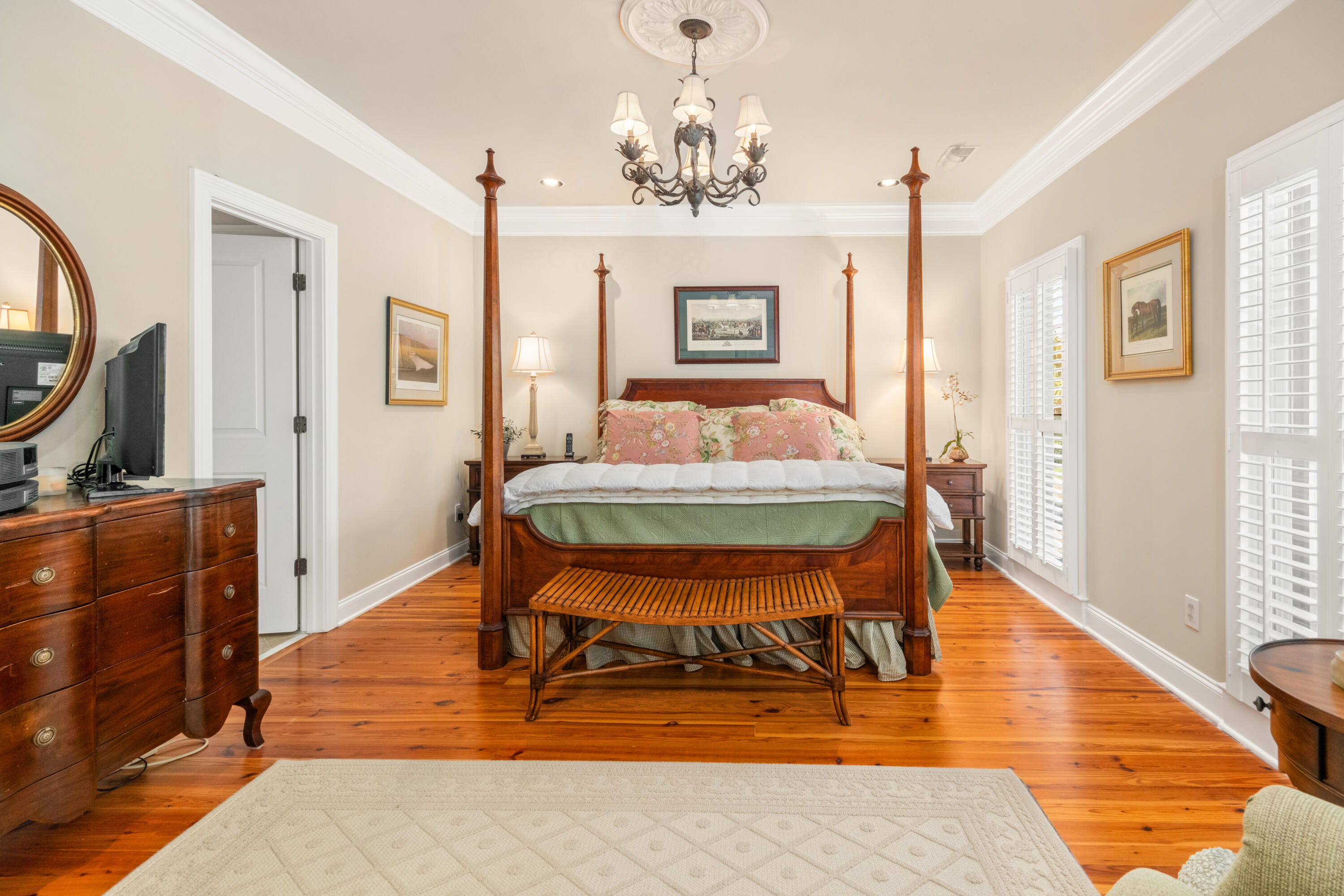 1142 Barfield Street