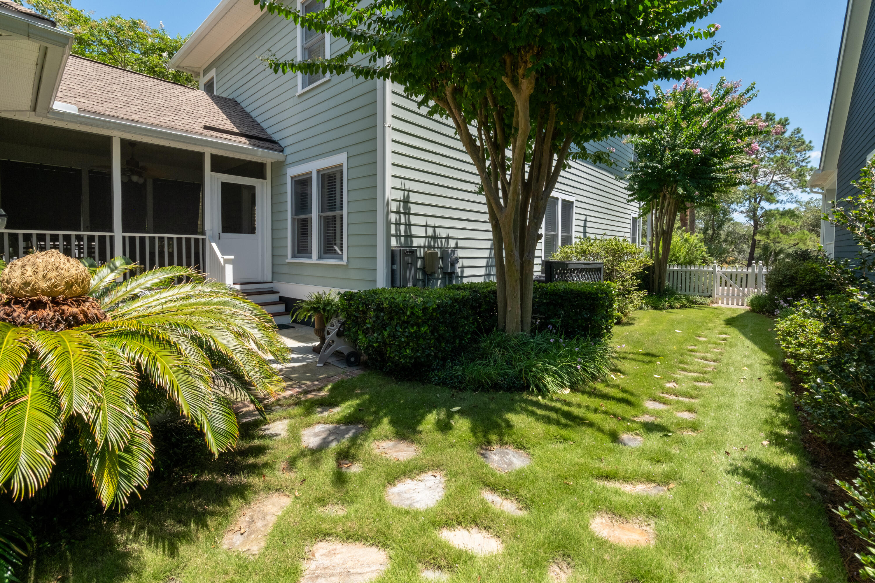 1142 Barfield Street