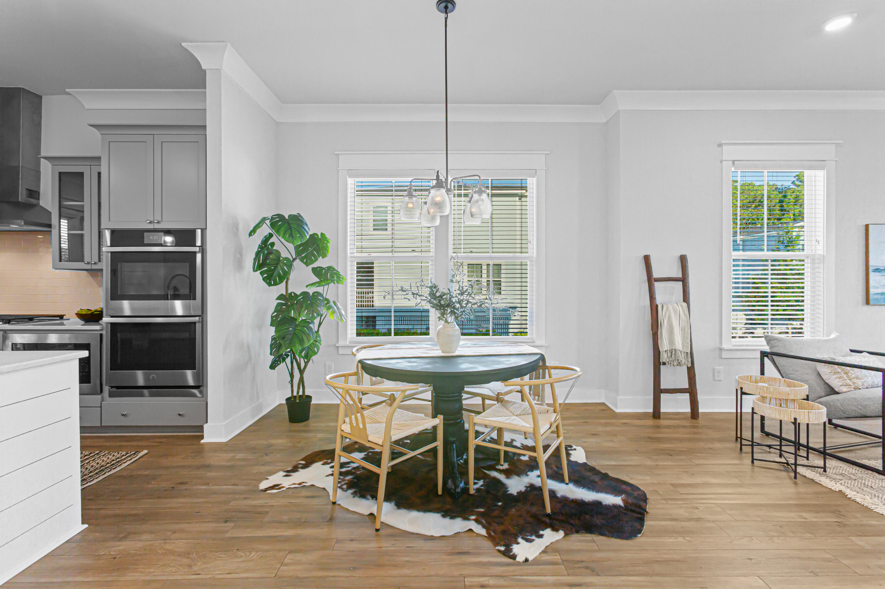 802 Kings Oak Court # 7