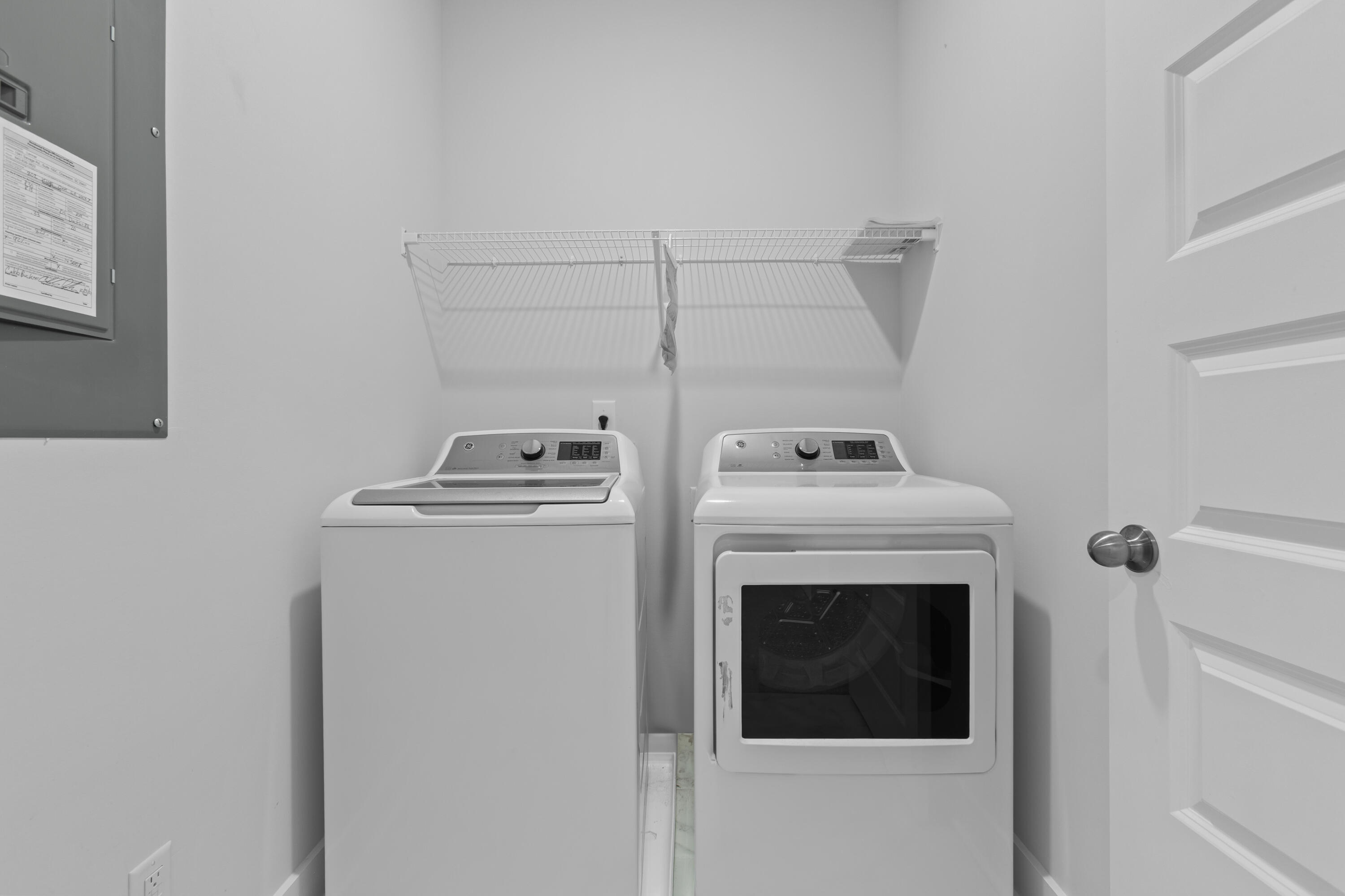 802 Kings Oak Court # 7