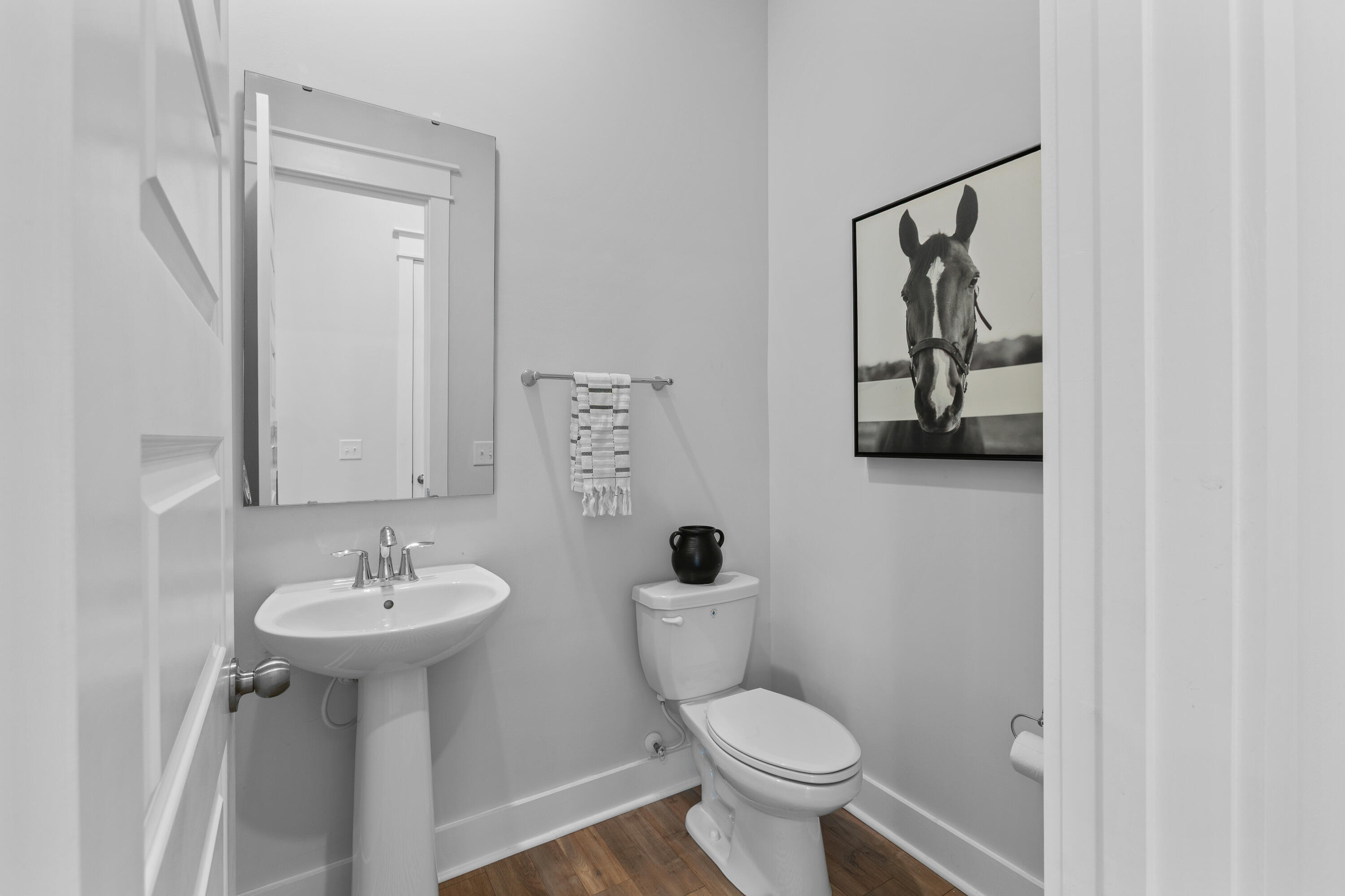 802 Kings Oak Court # 7