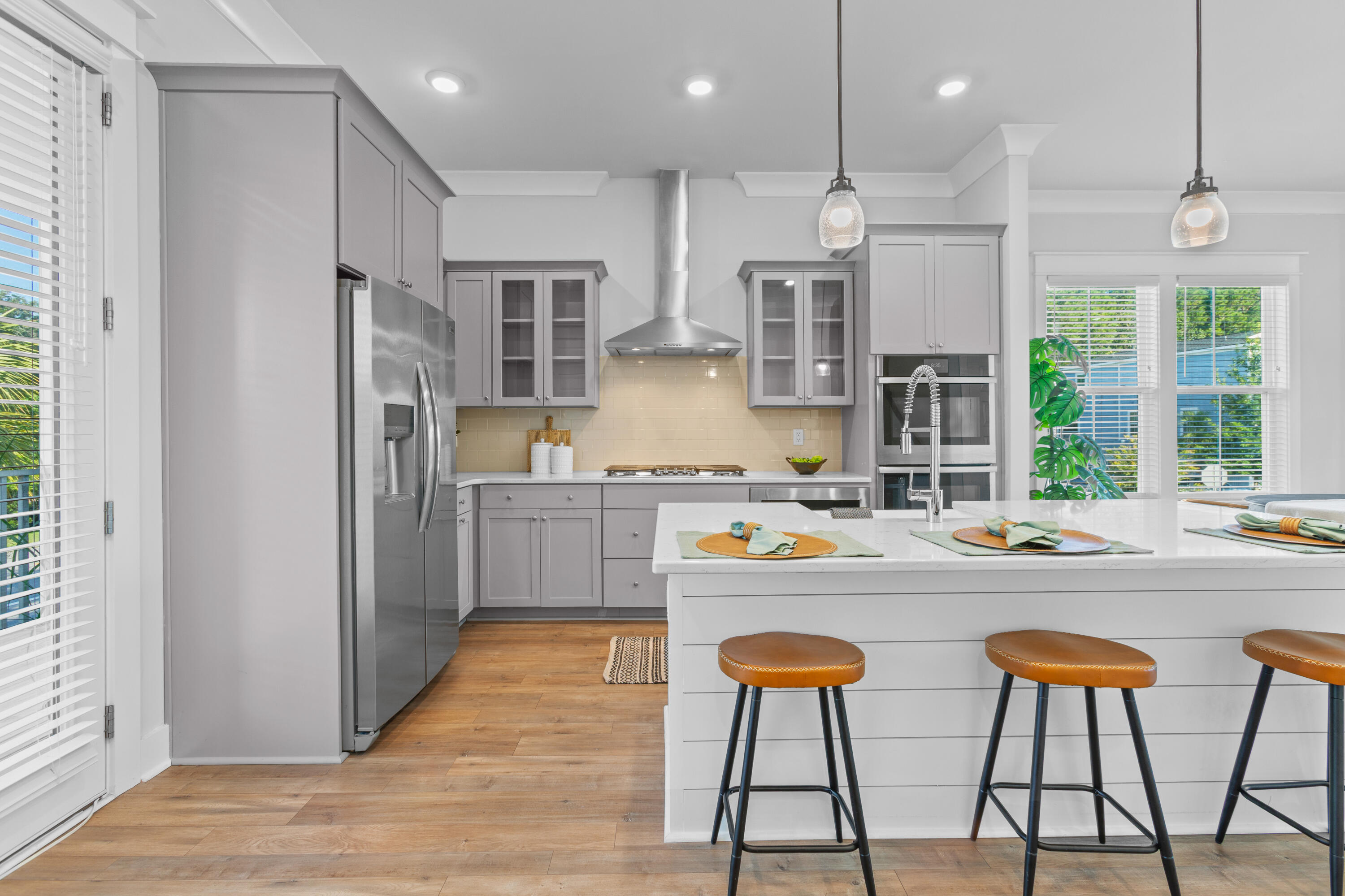 802 Kings Oak Court # 7
