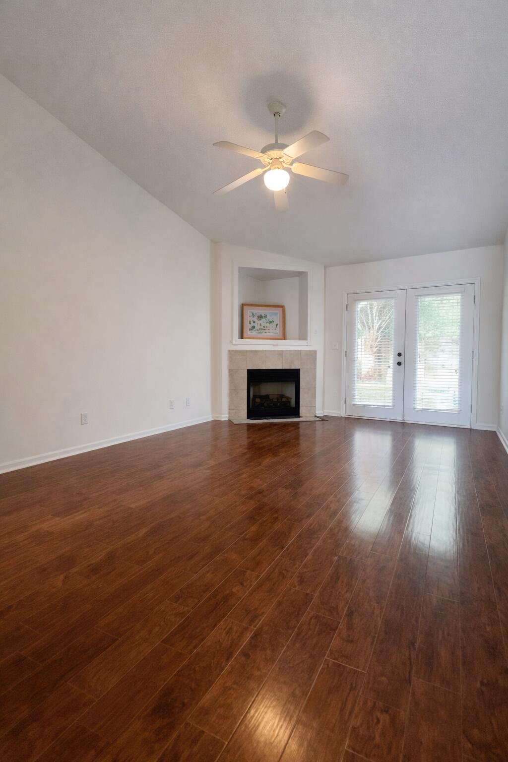 1527 Blaze Lane