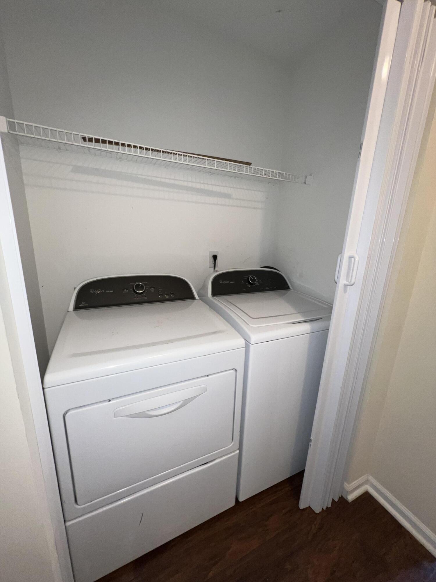 1527 Blaze Lane