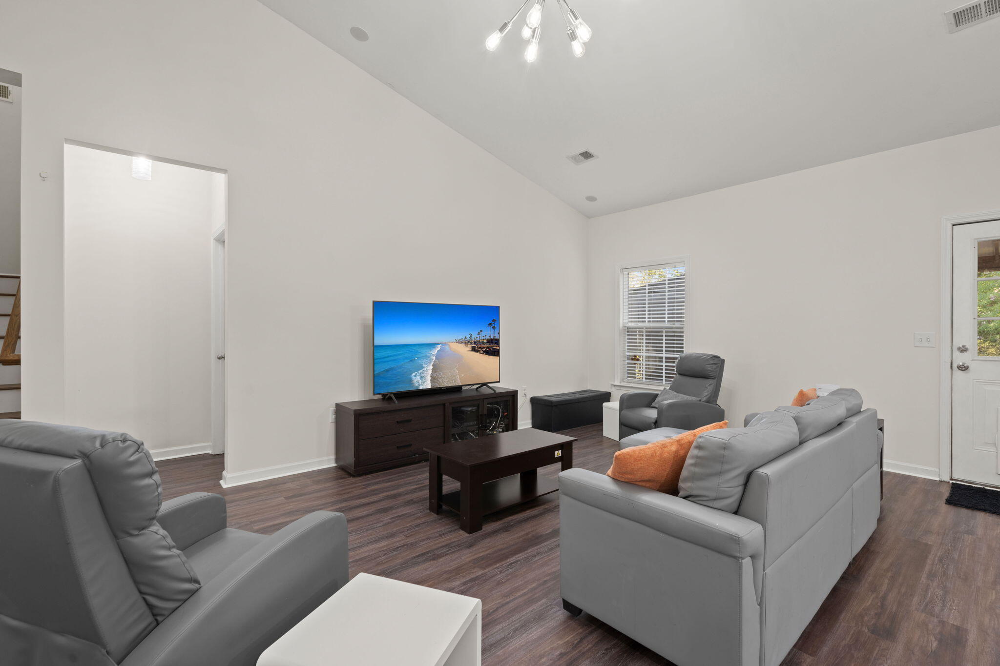 8127 Saveur Lane