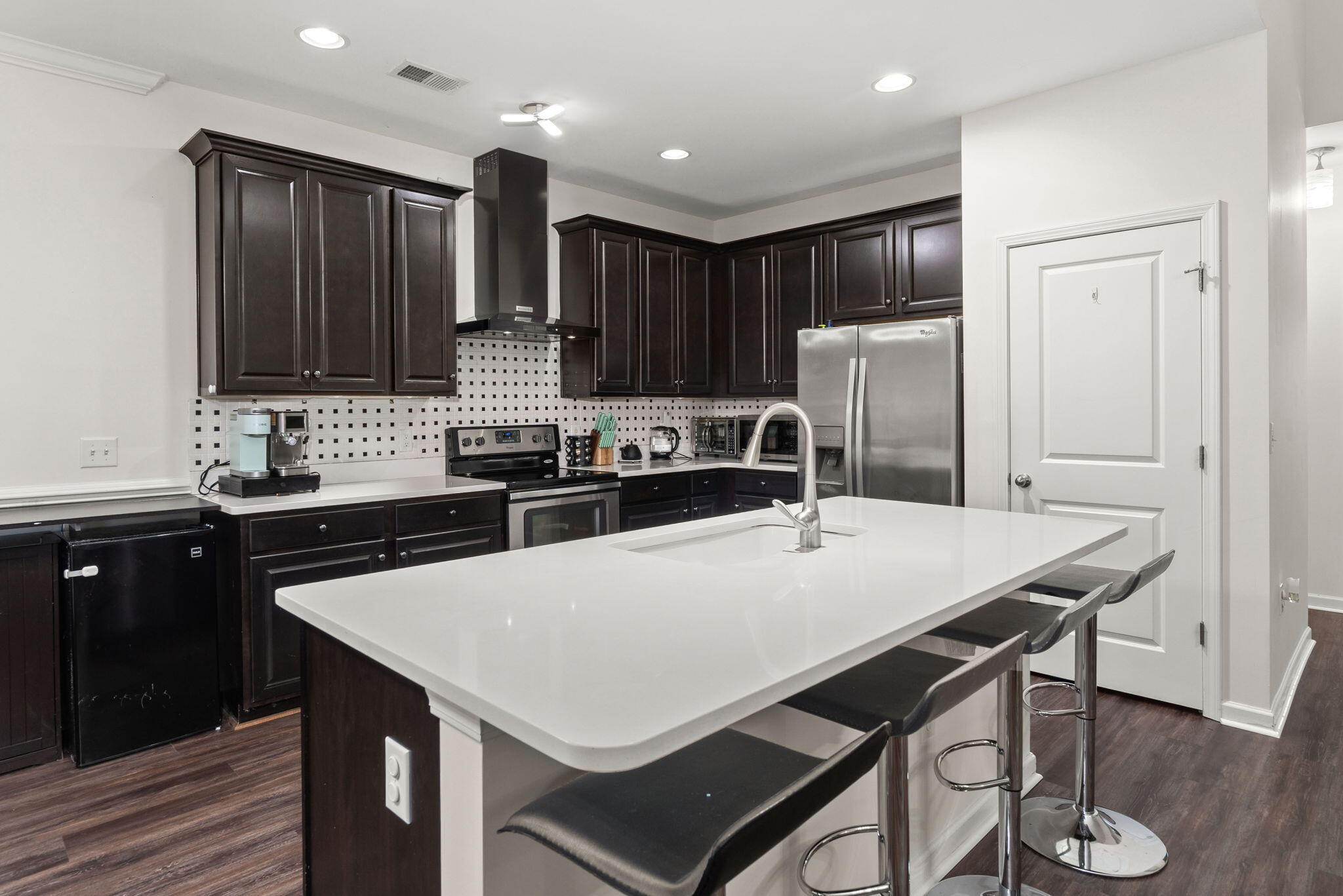 8127 Saveur Lane