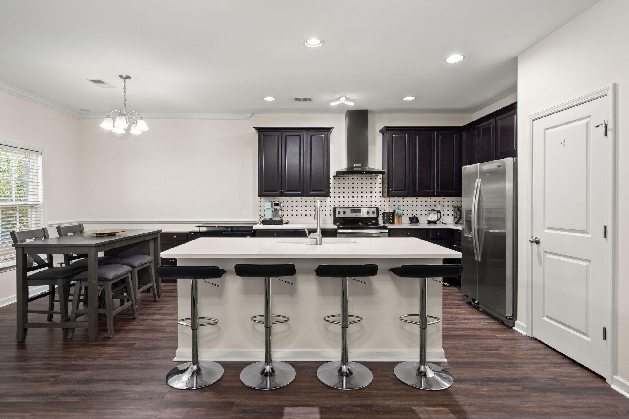 8127 Saveur Lane