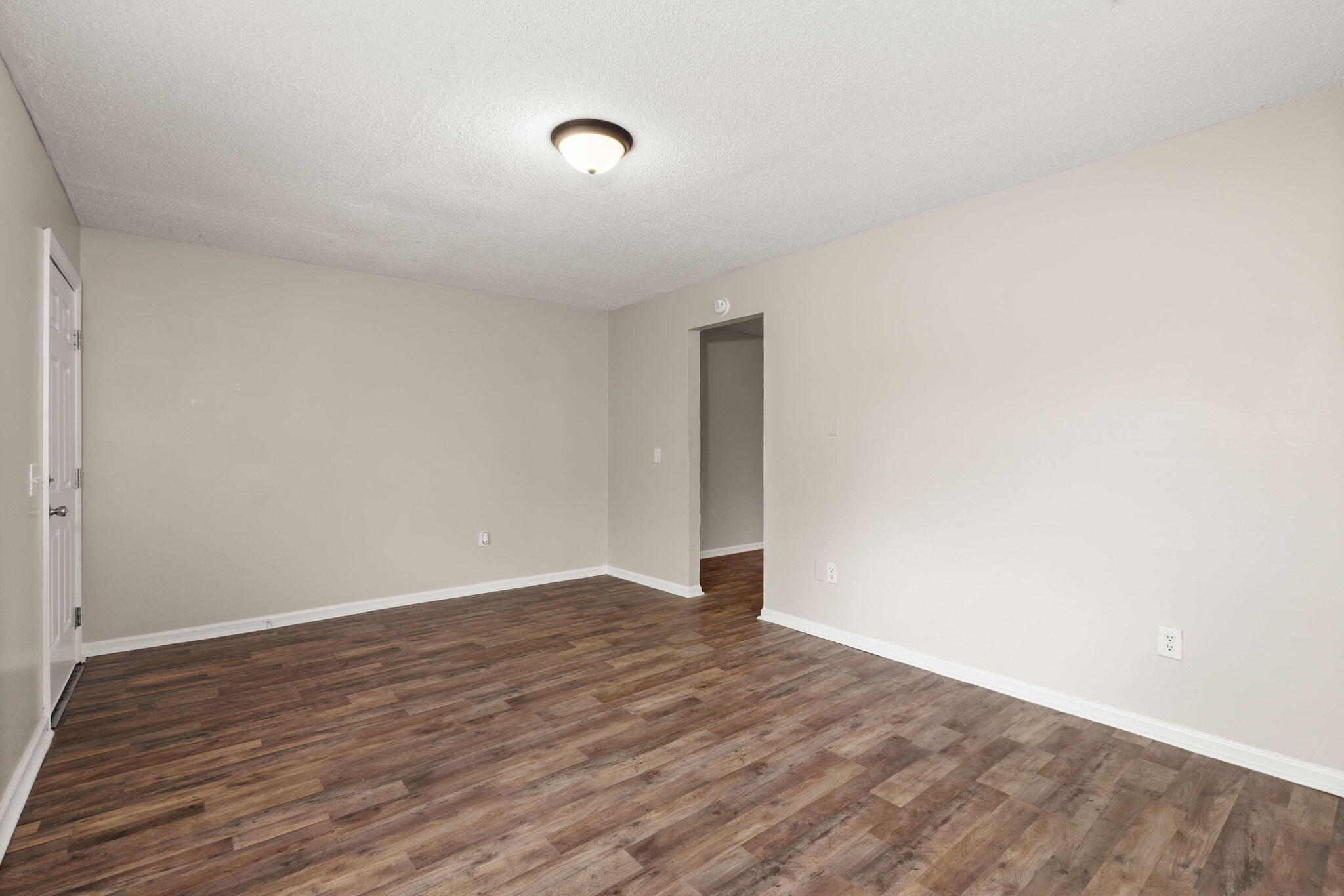 1820 Iris Street