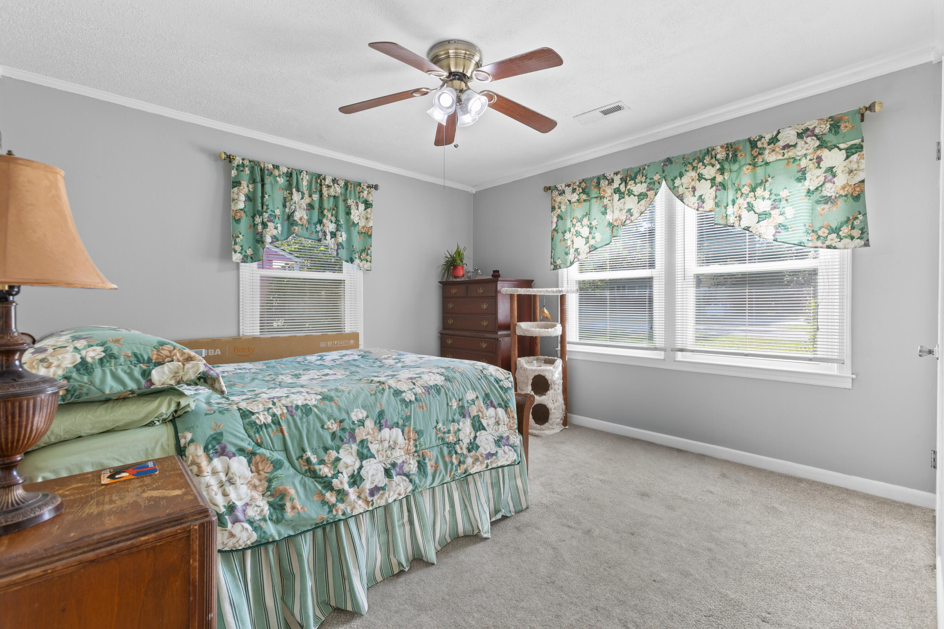 5806 Edinburgh Drive, Hanahan