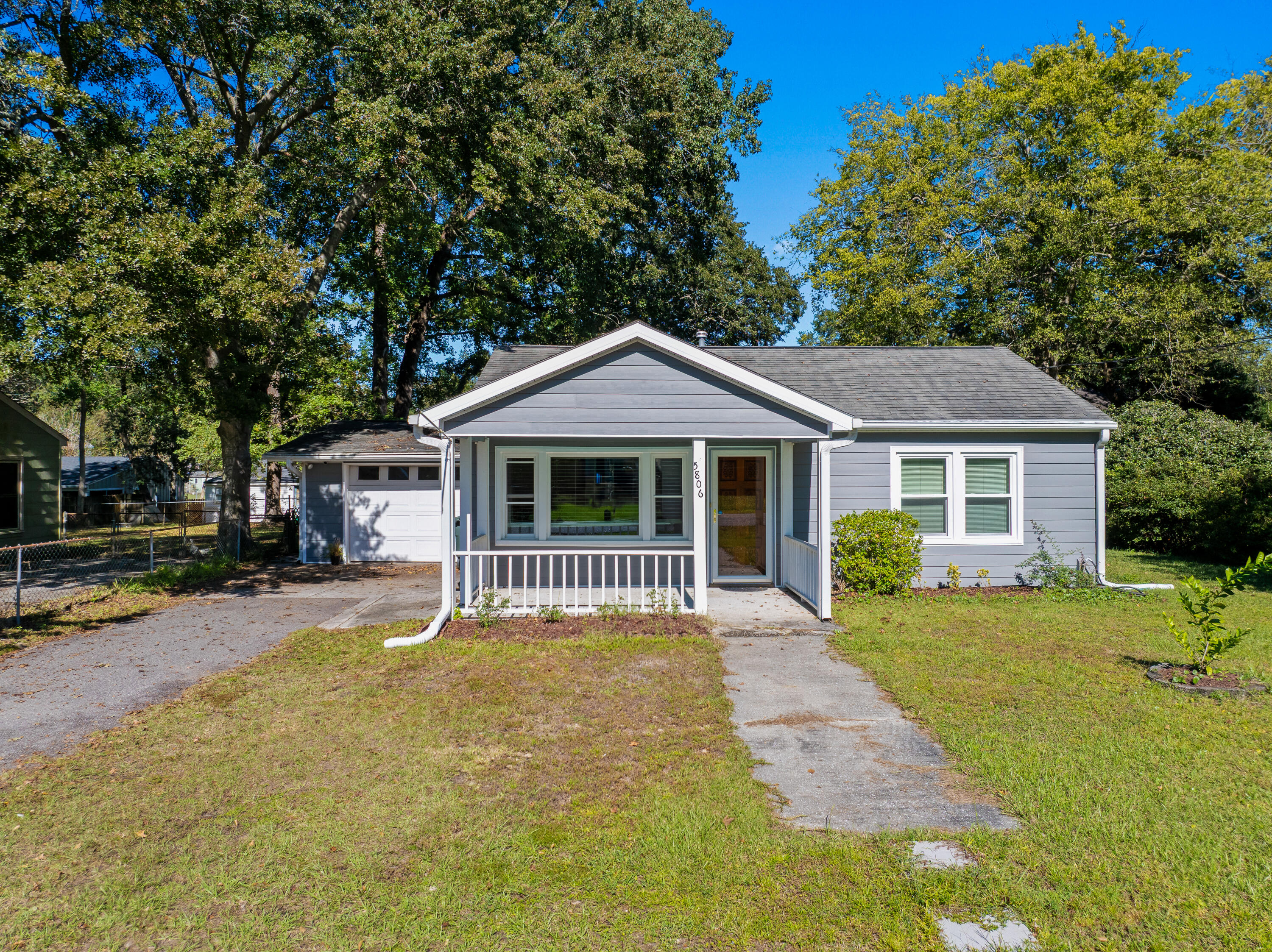 5806 Edinburgh Drive, Hanahan