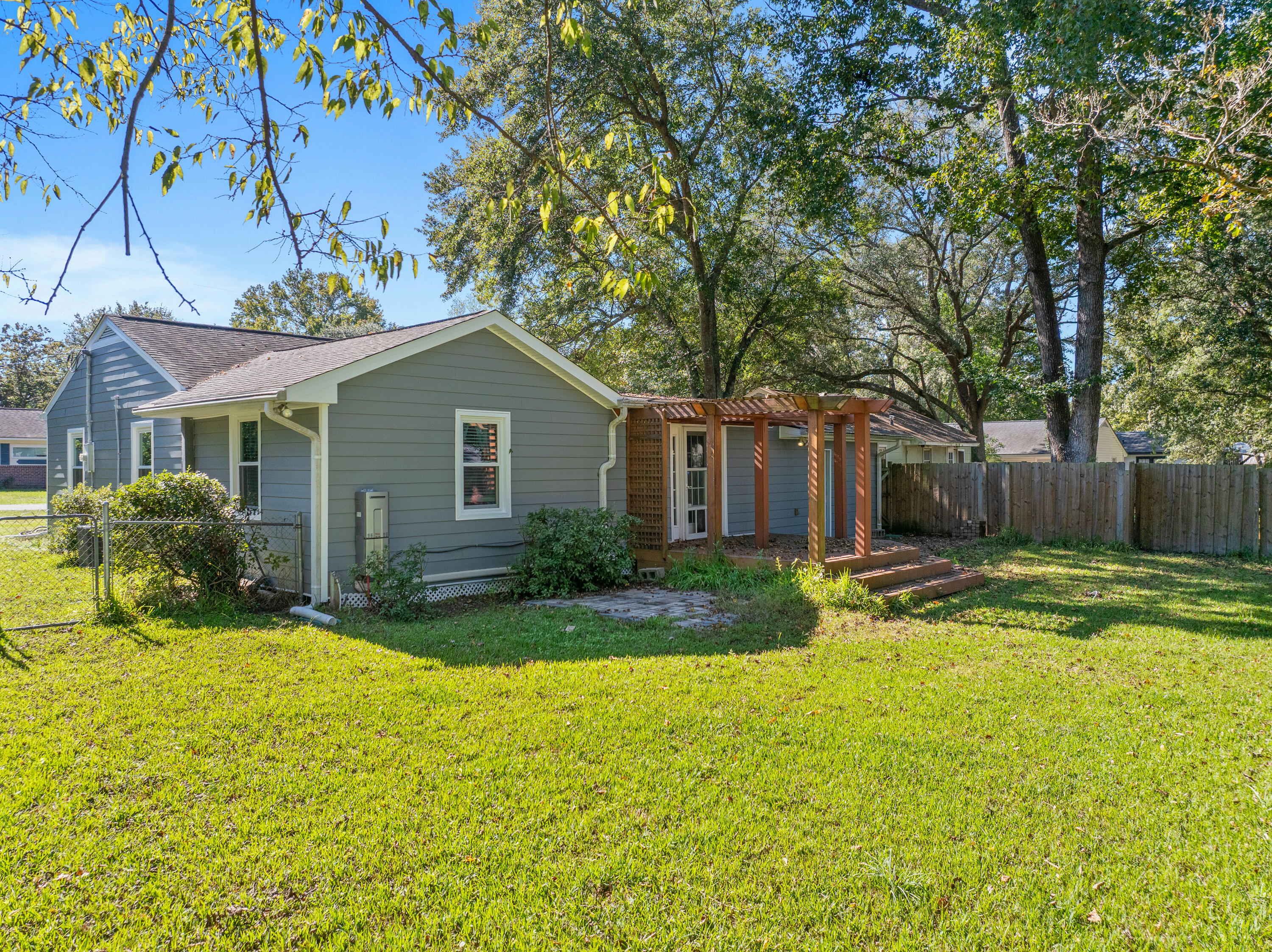 5806 Edinburgh Drive, Hanahan