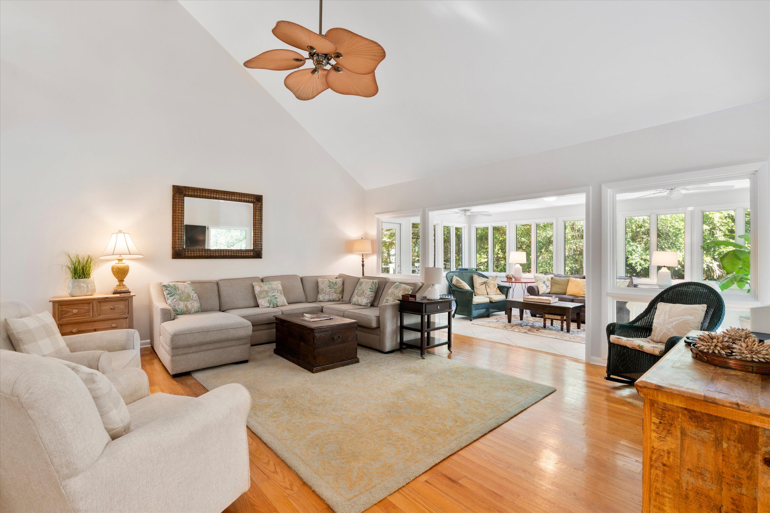 15 Dunecrest Lane 1/13 Share