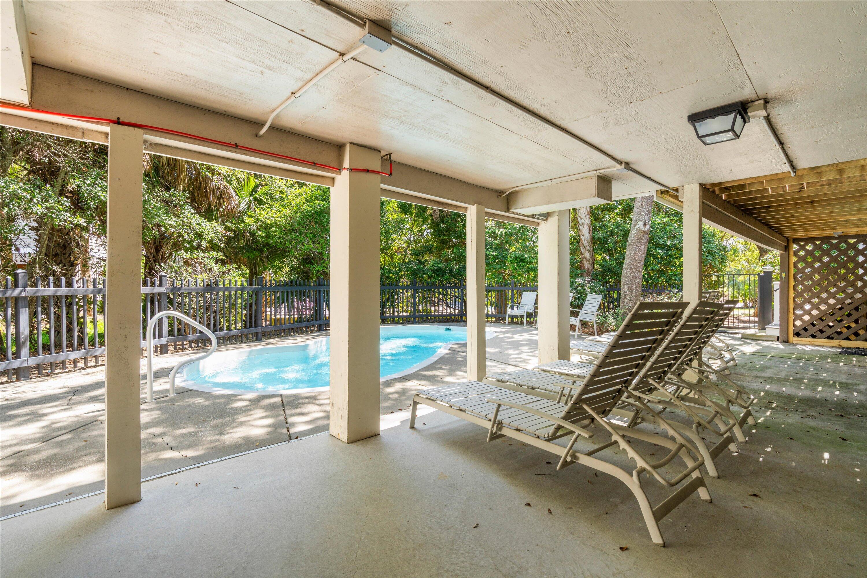 15 Dunecrest Lane 1/13 Share