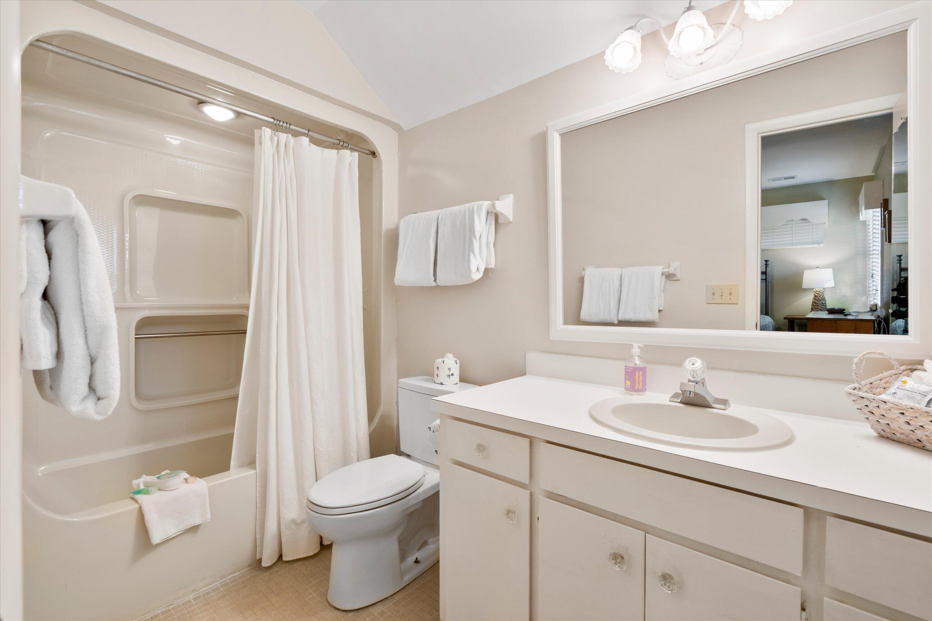 15 Dunecrest Lane 1/13 Share