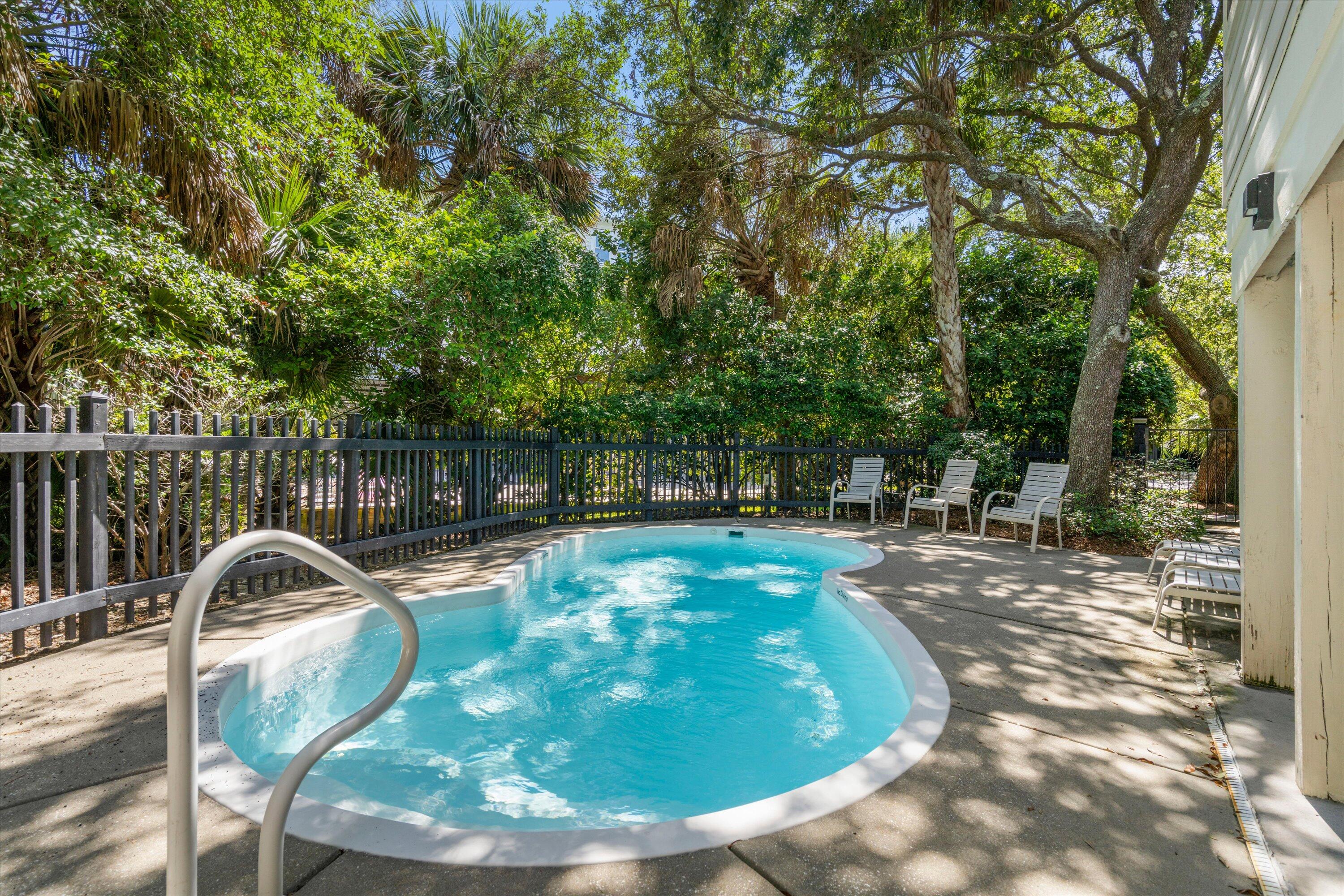 15 Dunecrest Lane 1/13 Share