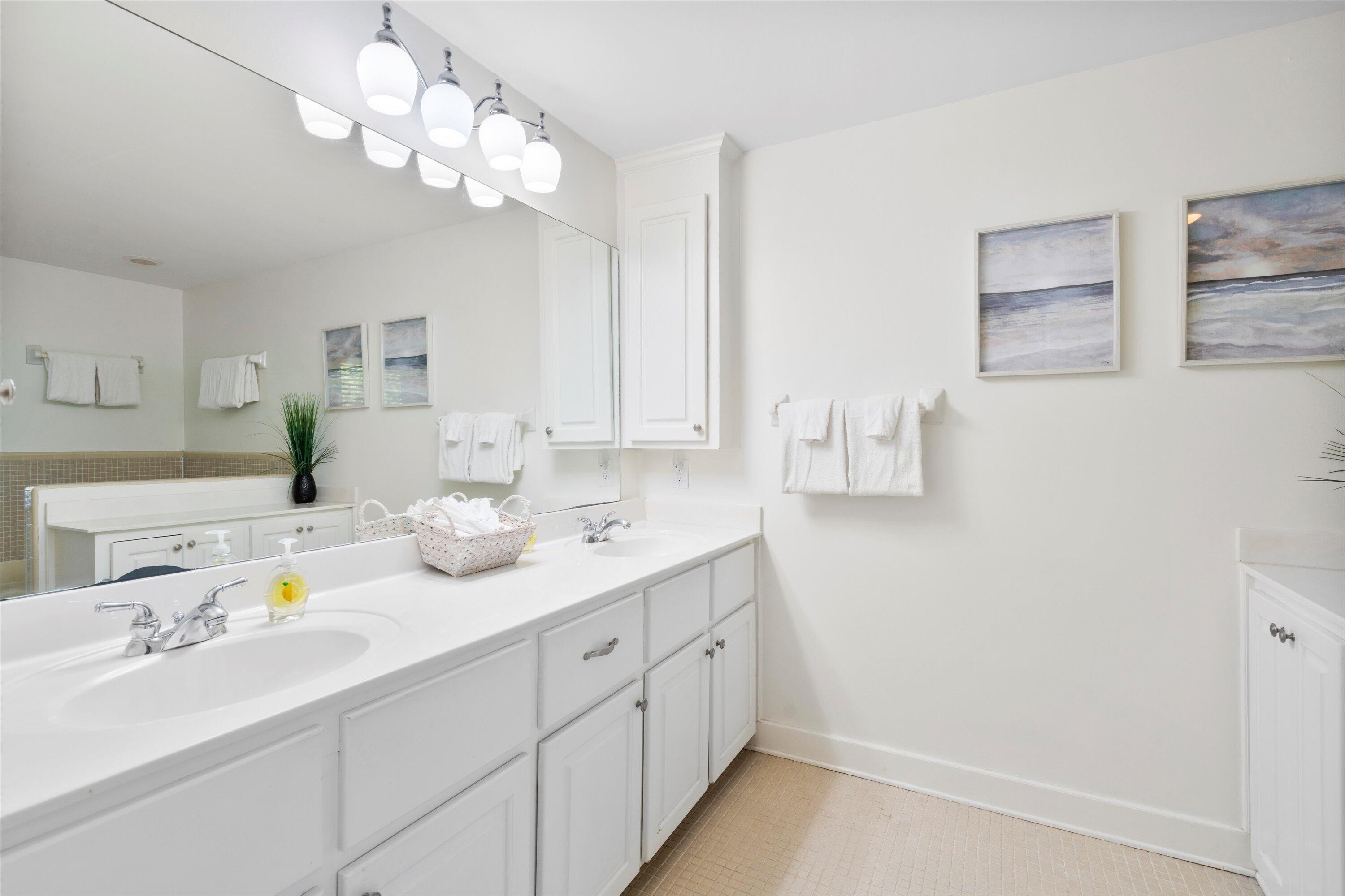 15 Dunecrest Lane 1/13 Share