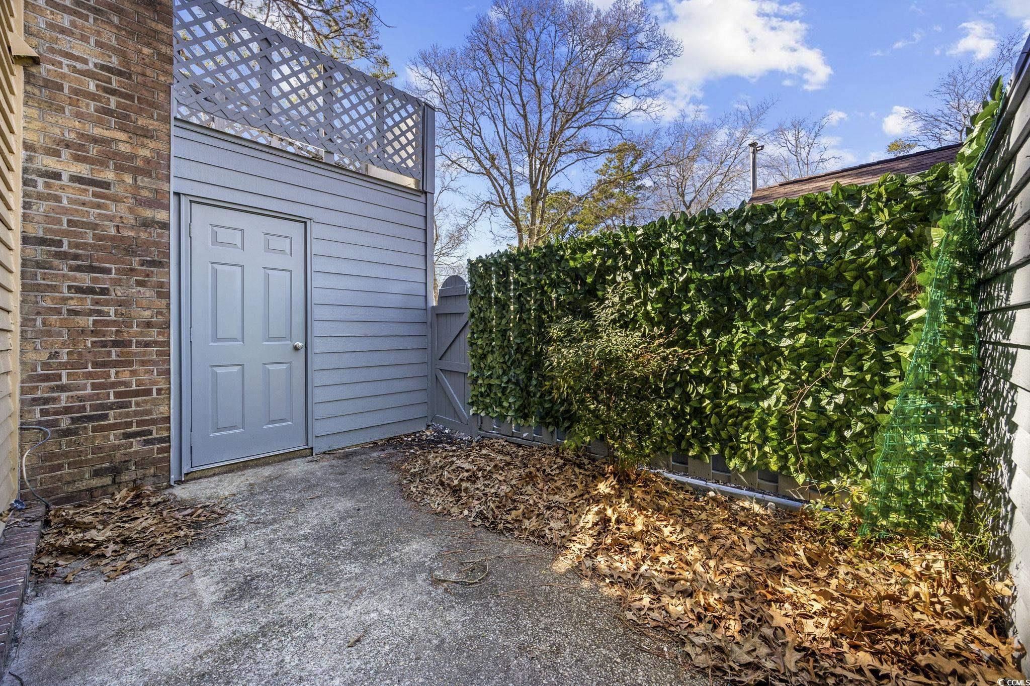 830 44th Ave. N Unit: L2