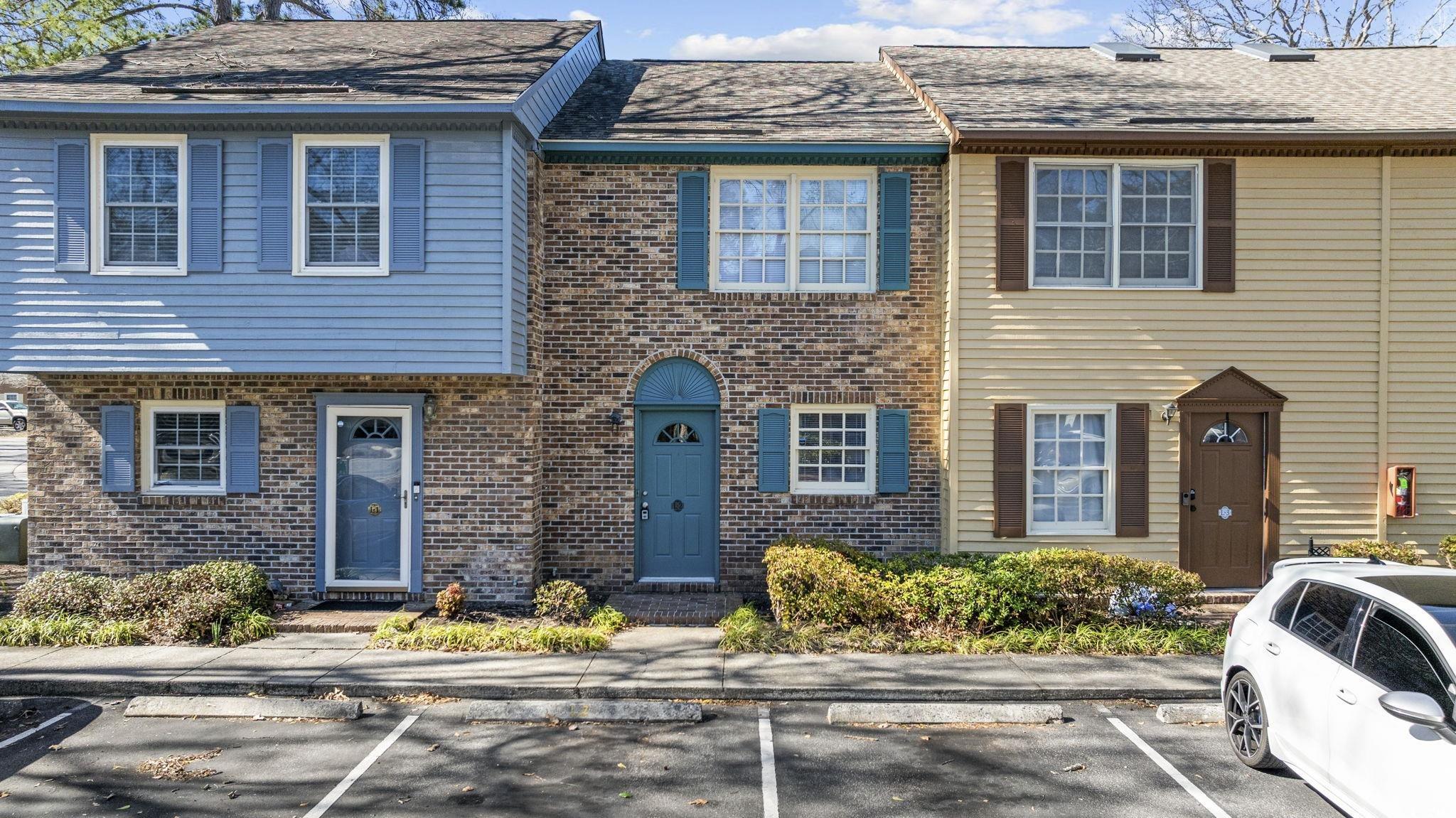 830 44th Ave. N Unit: L2