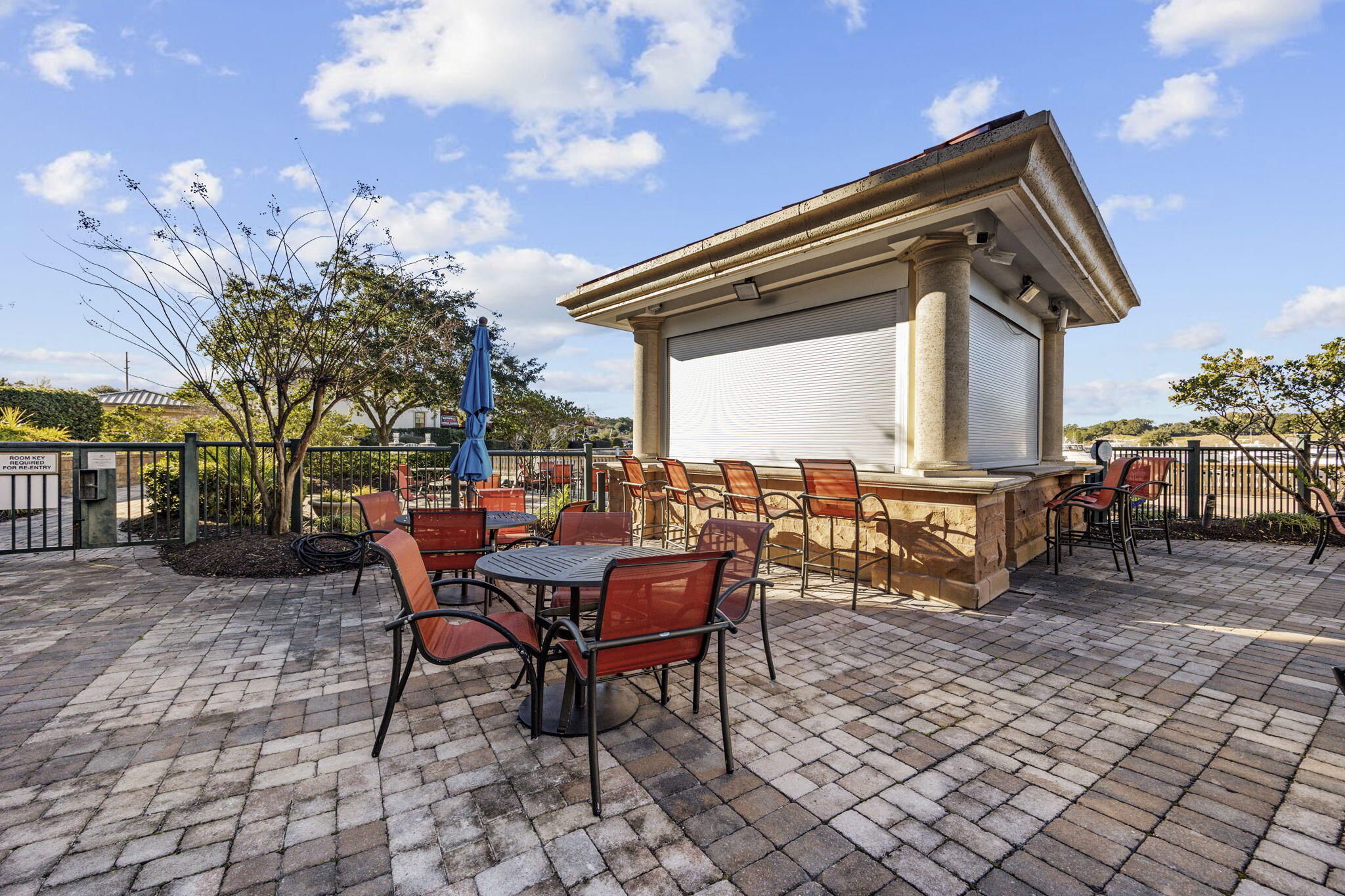 8121 Amalfi Place # 605 Unit: 7-605