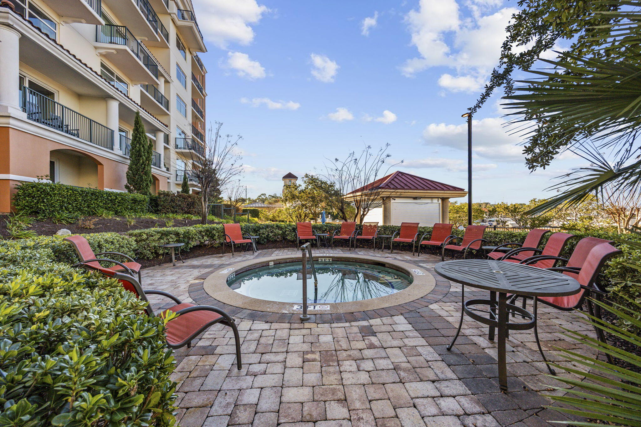 8121 Amalfi Place # 605 Unit: 7-605
