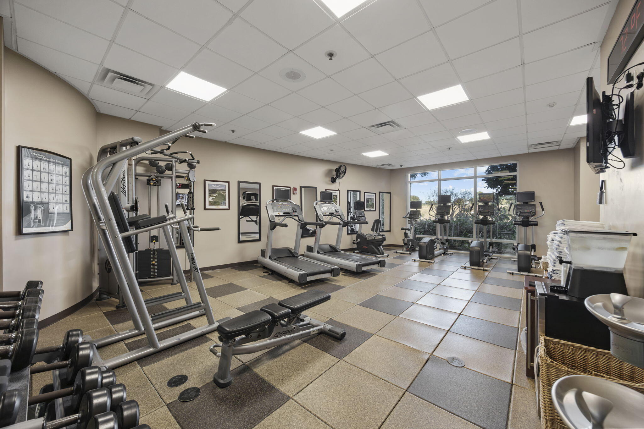 8121 Amalfi Place # 605 Unit: 7-605