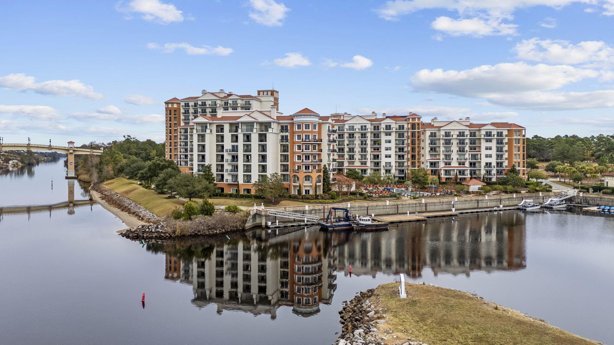 8121 Amalfi Place # 605 Unit: 7-605