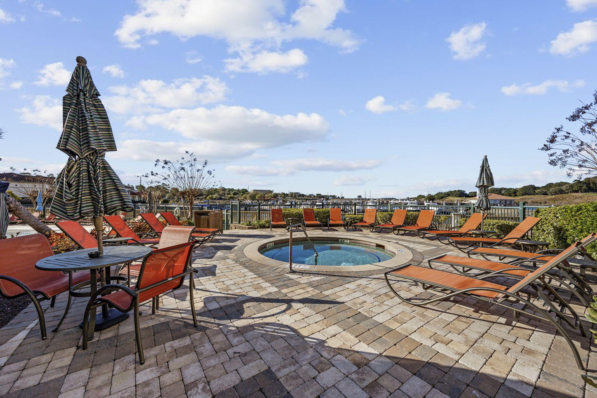 8121 Amalfi Place # 605 Unit: 7-605