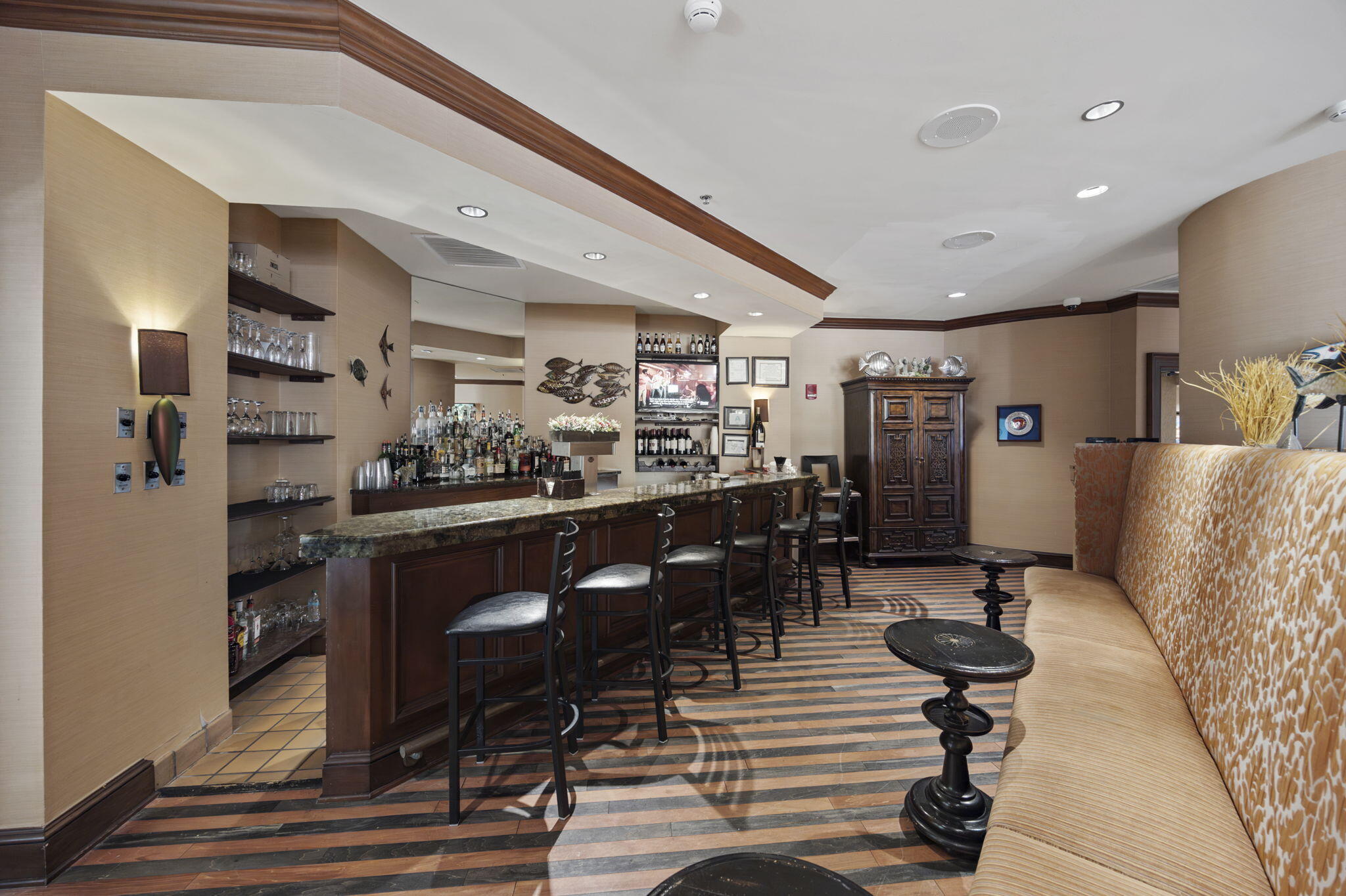 8121 Amalfi Place # 605 Unit: 7-605