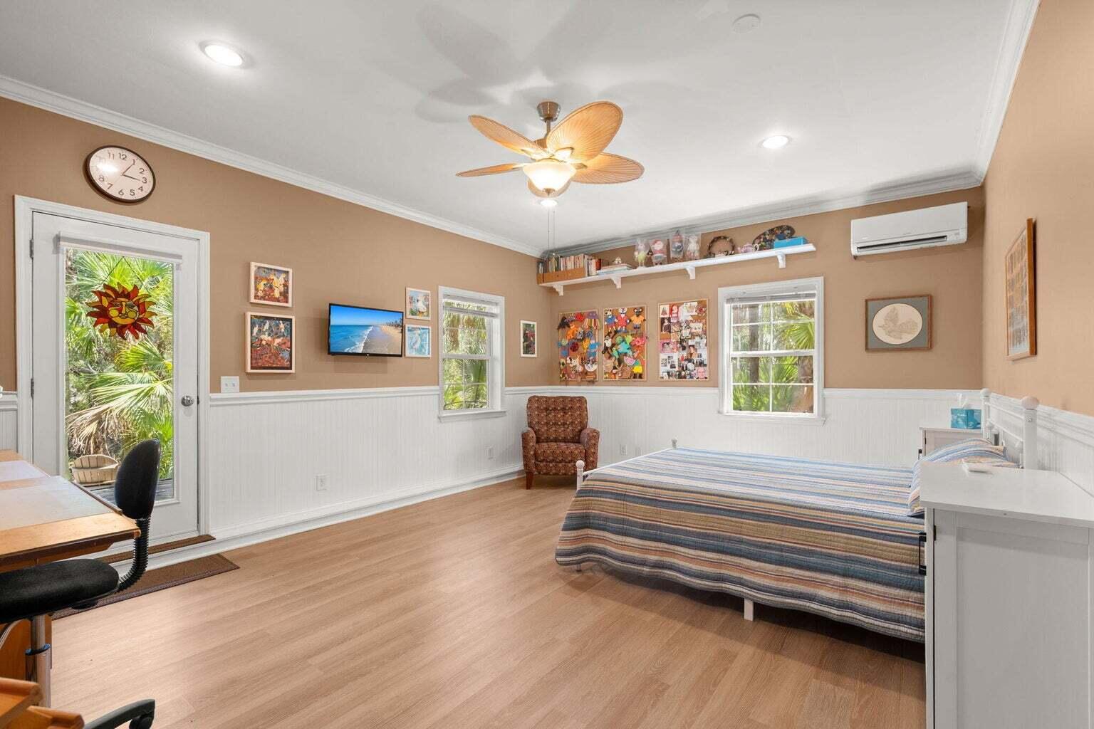 164 Palm Cove Way