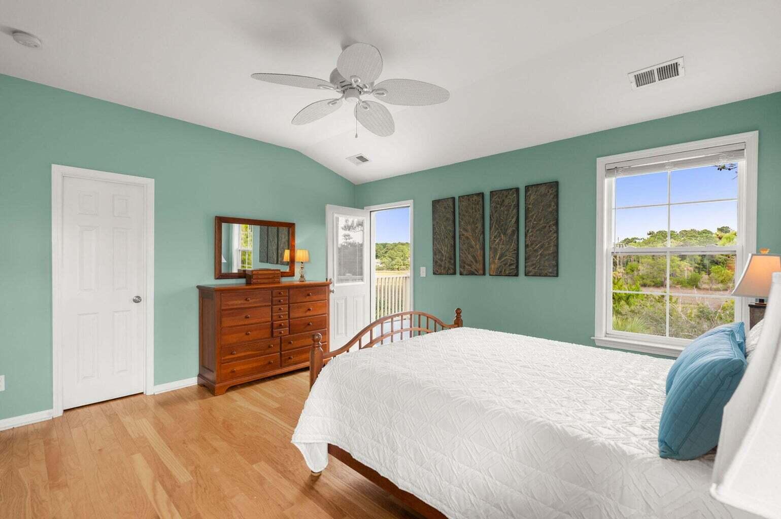 164 Palm Cove Way