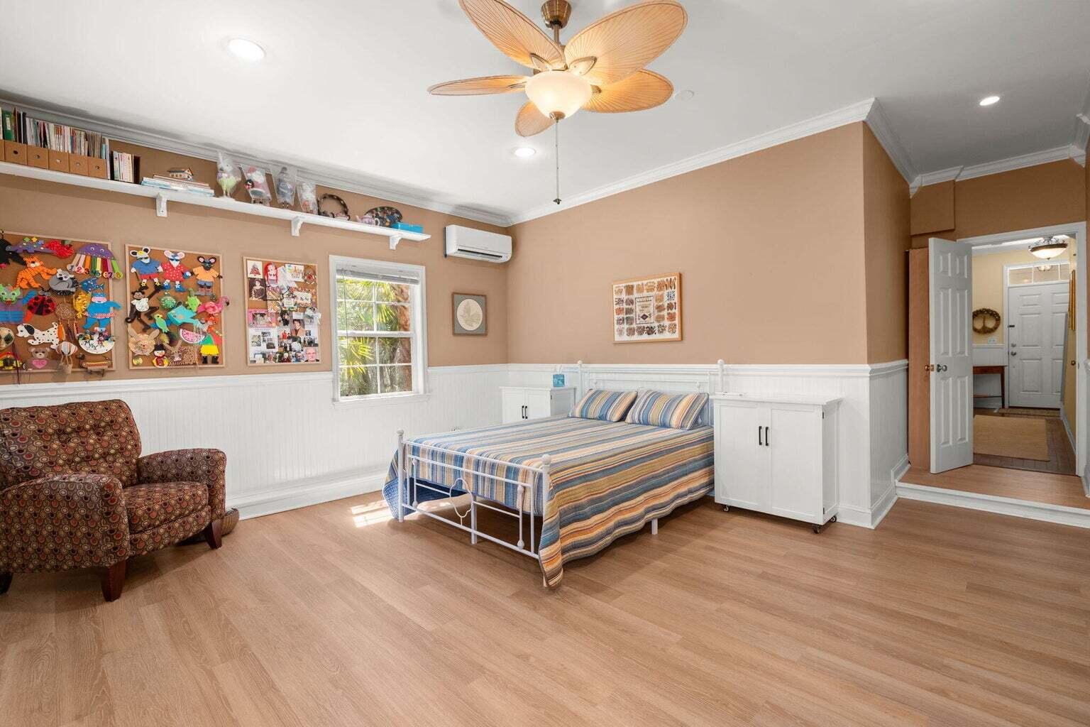 164 Palm Cove Way