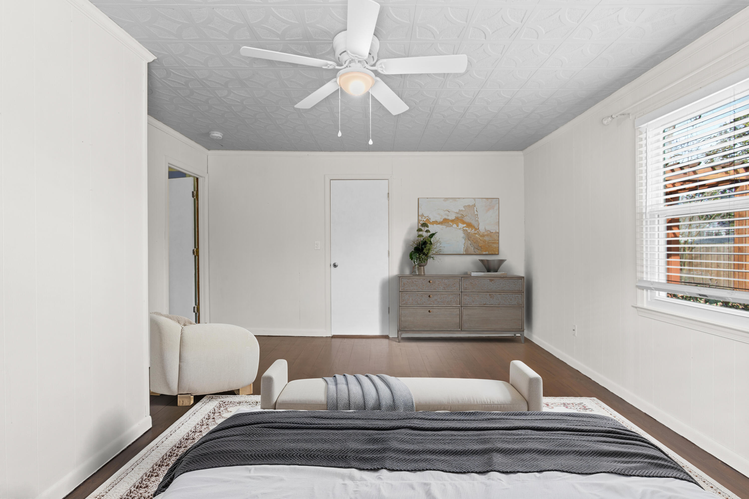 5806 Edinburgh Drive