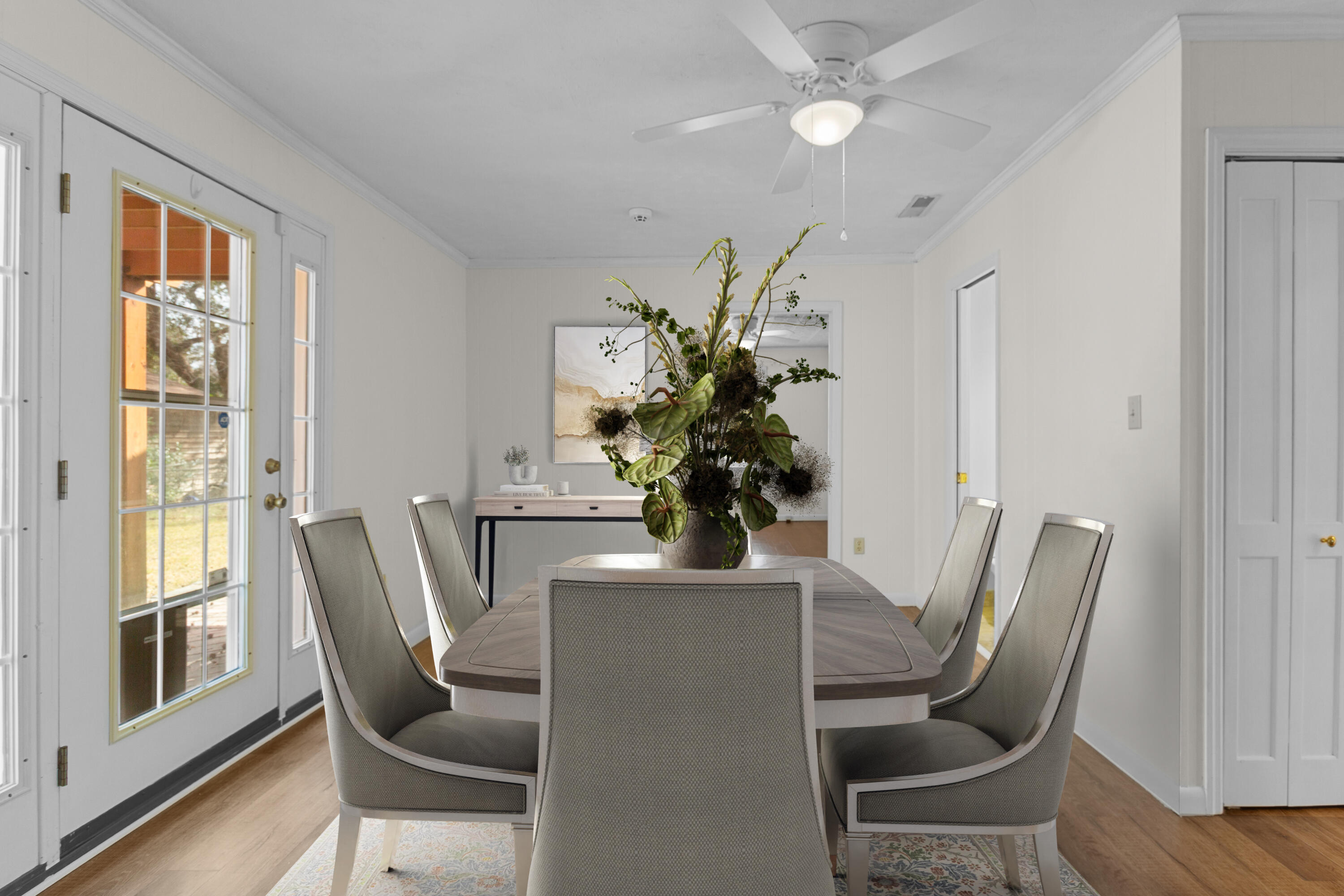 5806 Edinburgh Drive