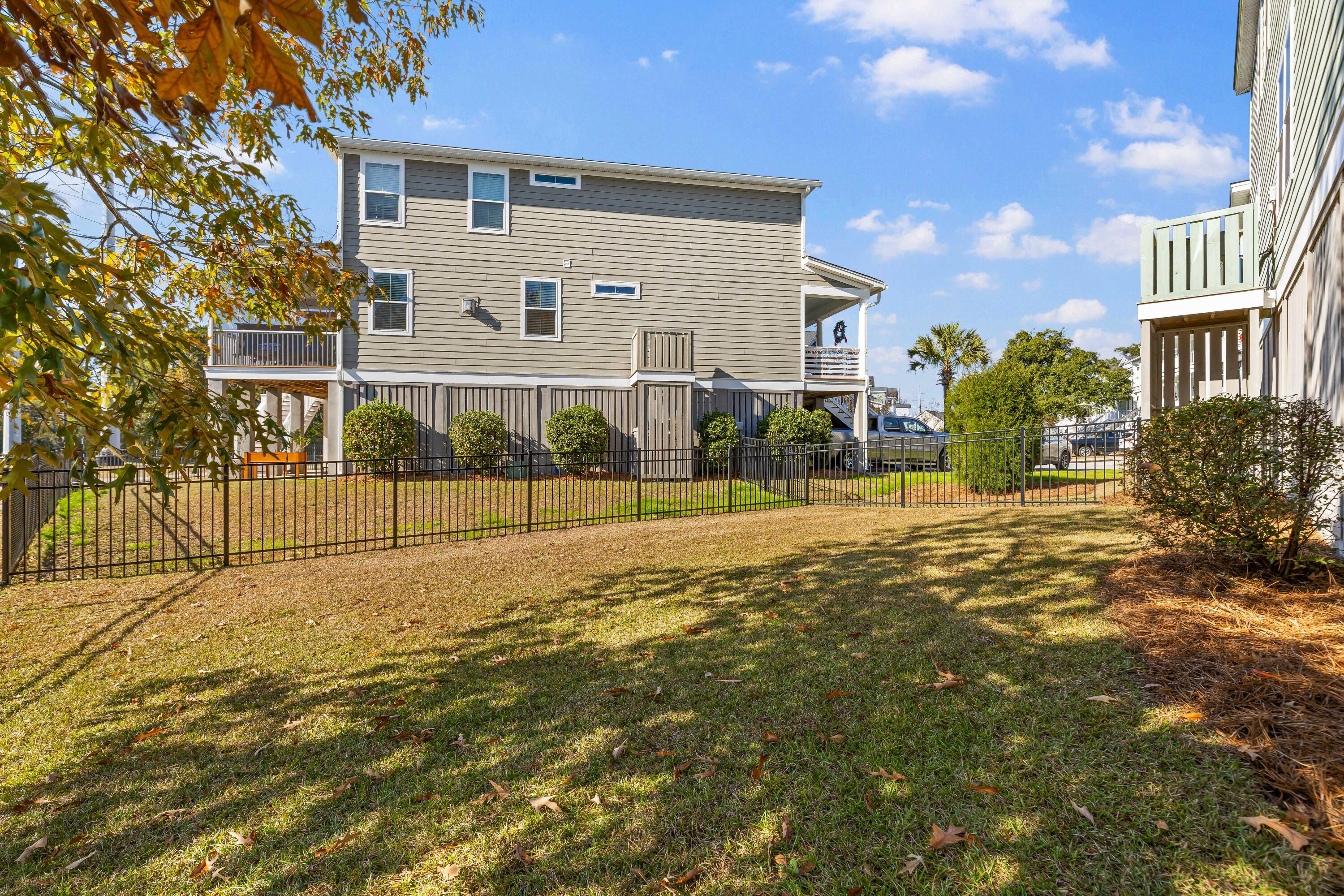 1131 Oak Bluff Avenue