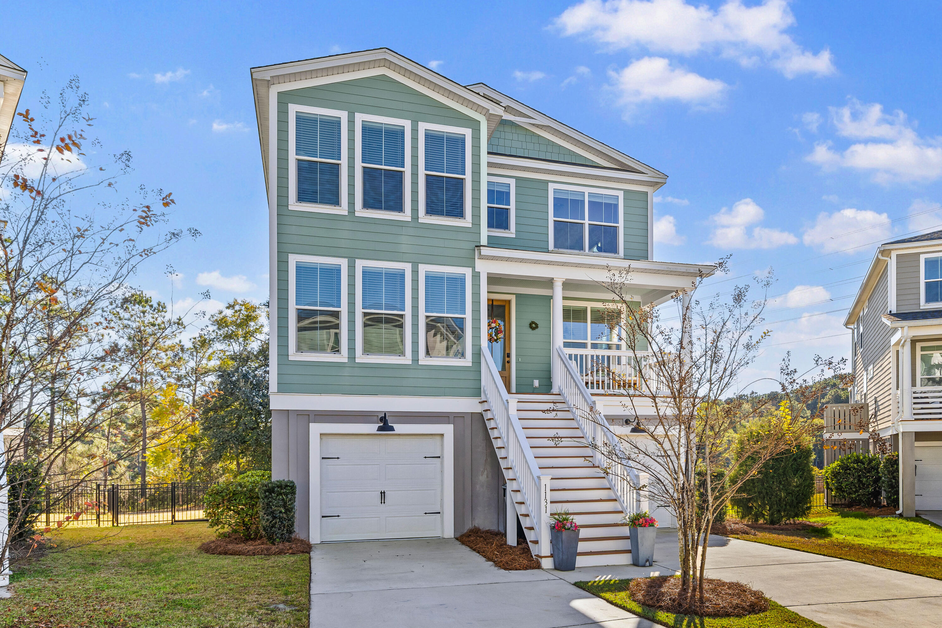 1131 Oak Bluff Avenue