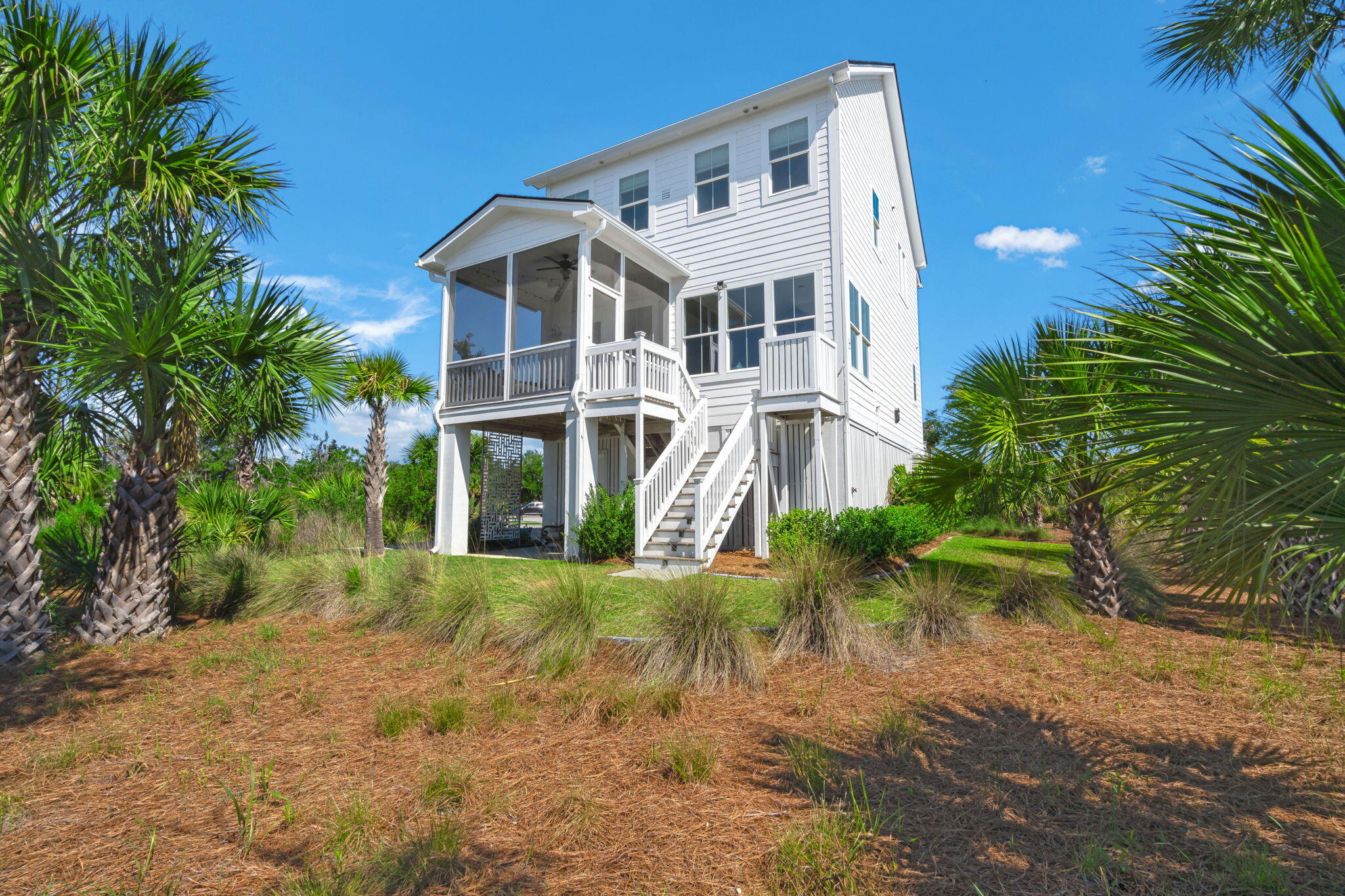 935 Governors Cay Circle