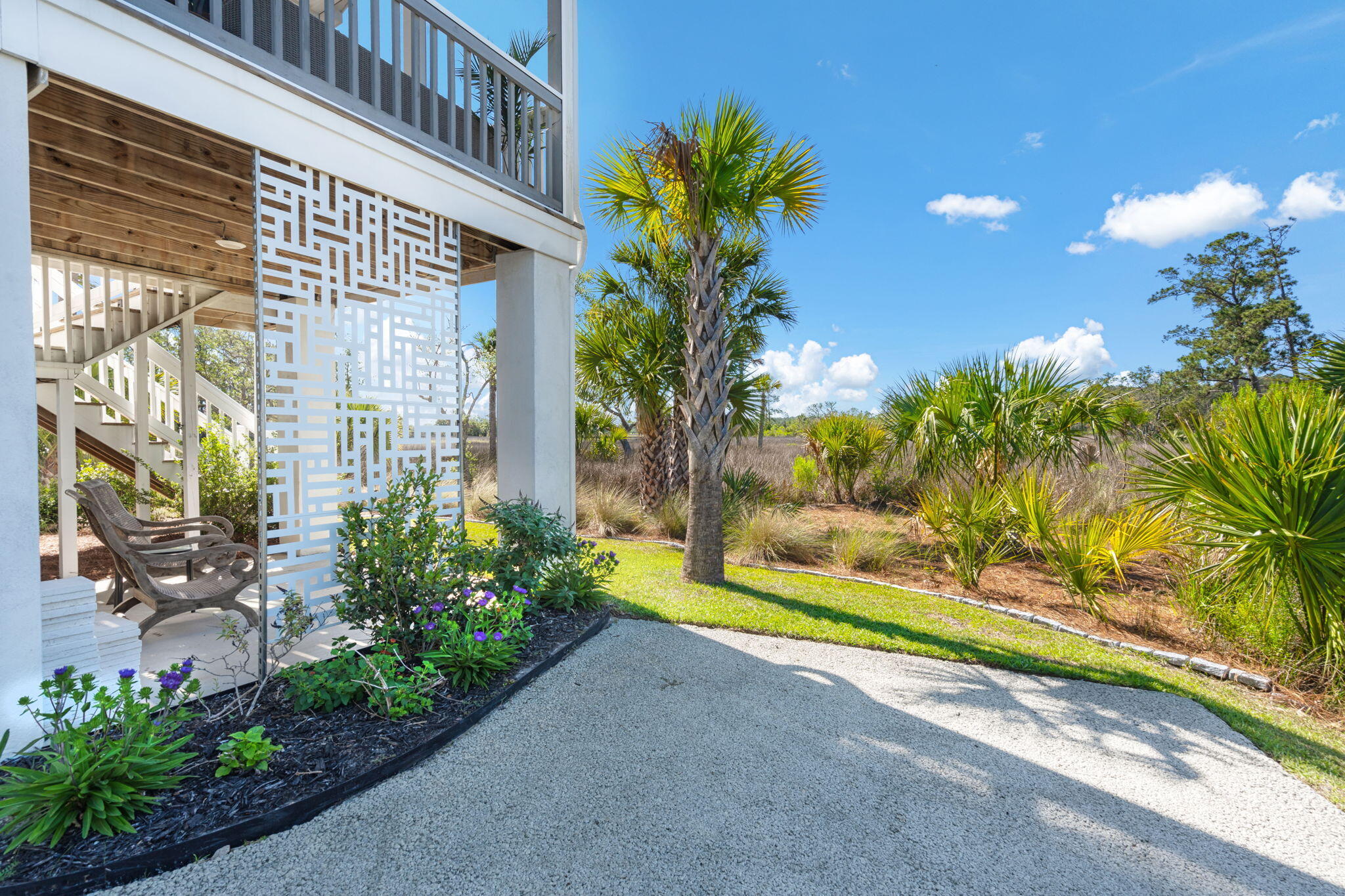 935 Governors Cay Circle