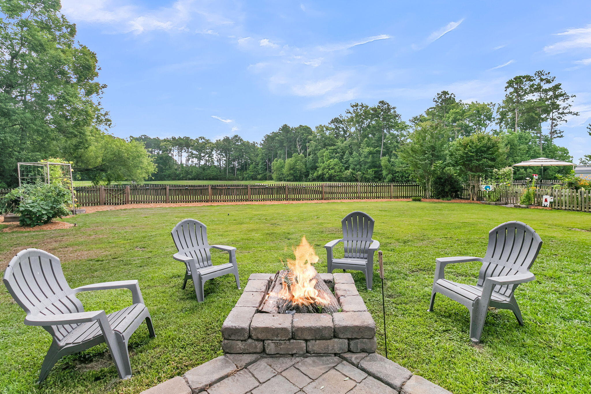 302 Freeland Way