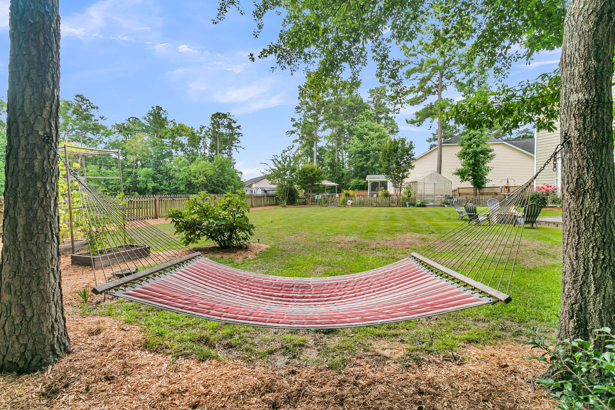 302 Freeland Way