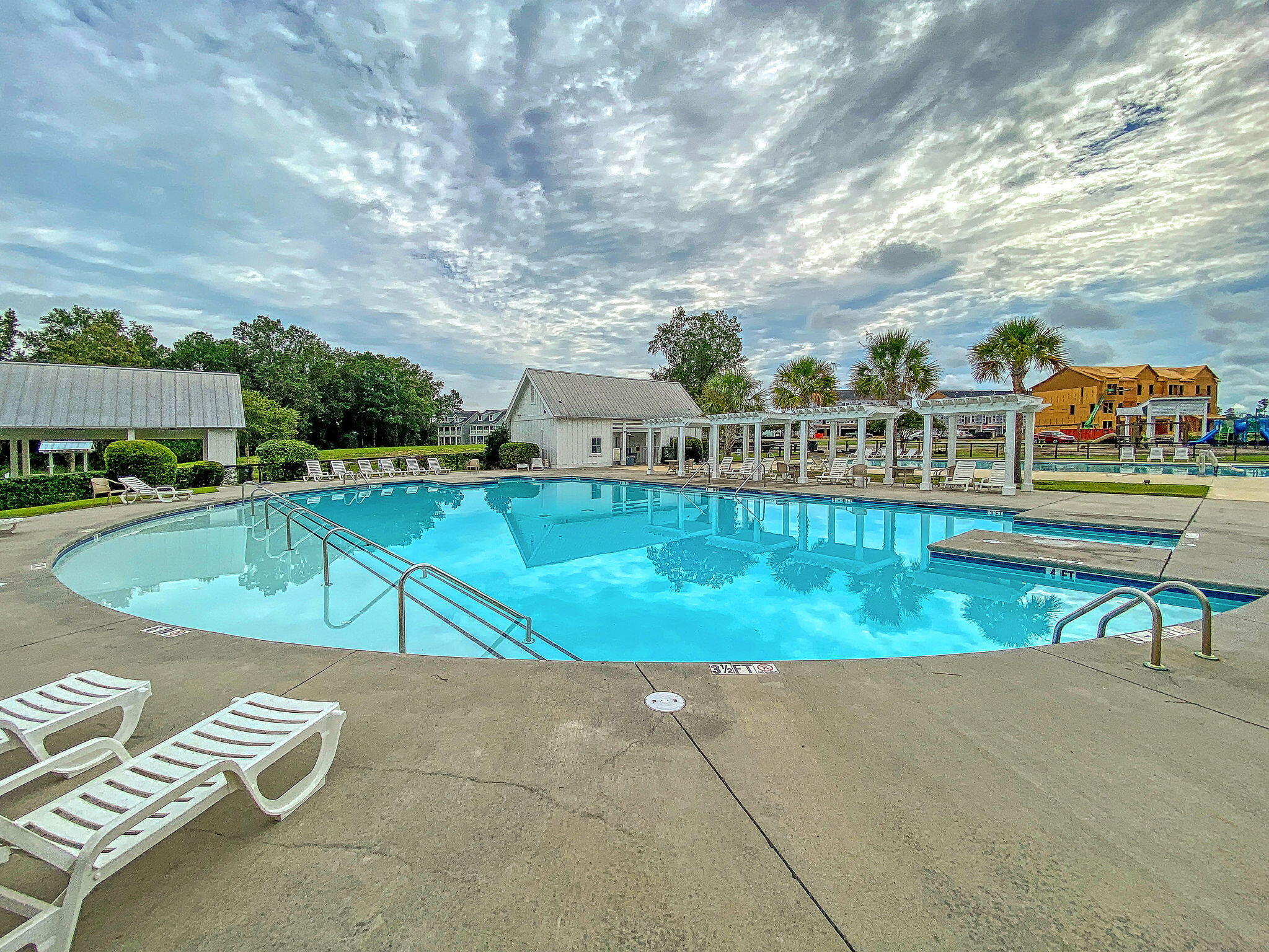 302 Freeland Way