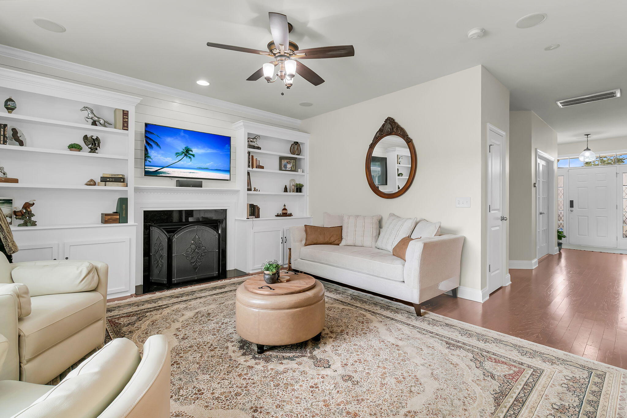 302 Freeland Way